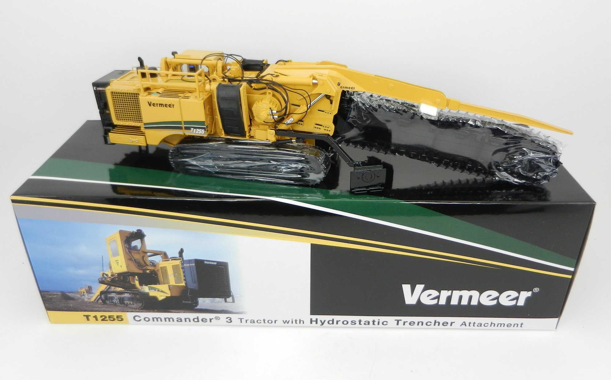 CLEARANCE! 1/50 Vermeer T1255 Commander toys. Highly detailed die