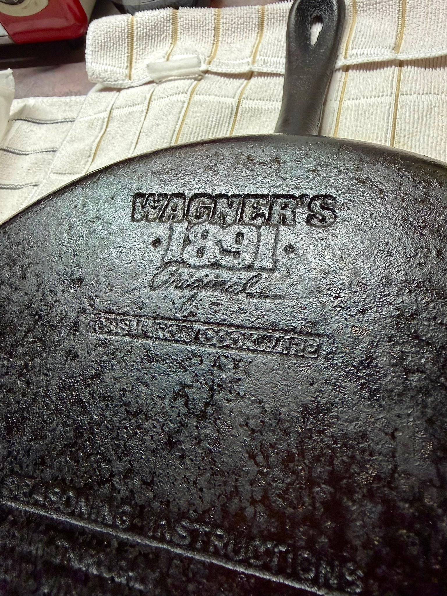 Wagner's 1891 cast iron frying pan information