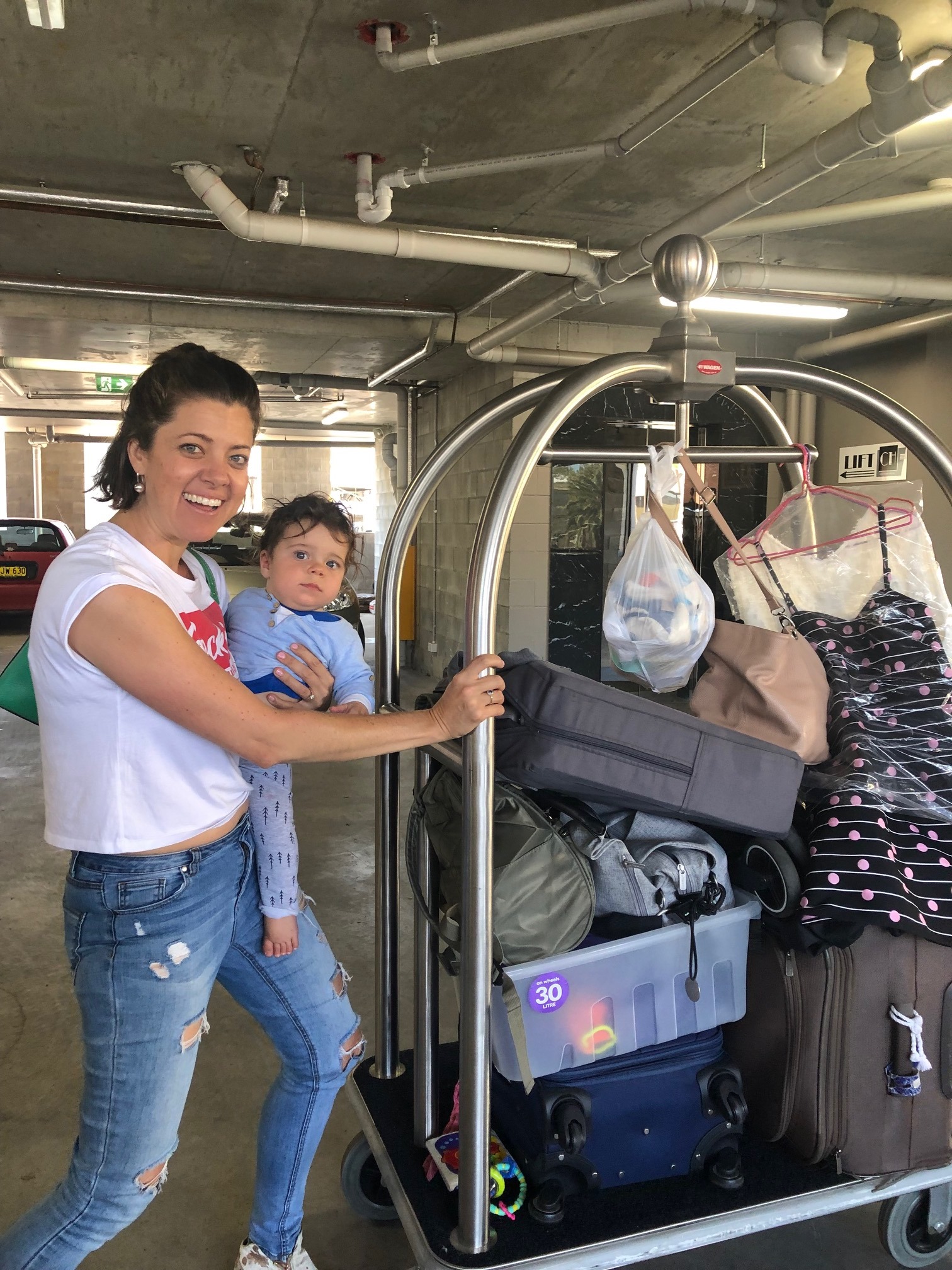 graco stroller with carrier Modes Pramette Stroller, 3-in-1 Baby Stroller, 3 Modes: Infant Car Seat (Car Seat Not Included), Infant Pramette to Toddler Reversible Seat and One-Hand Fold, Redmond Model:702SPH 33HEL015-M67L-001 this travel system is Fenix E06R Pro Rechargeable