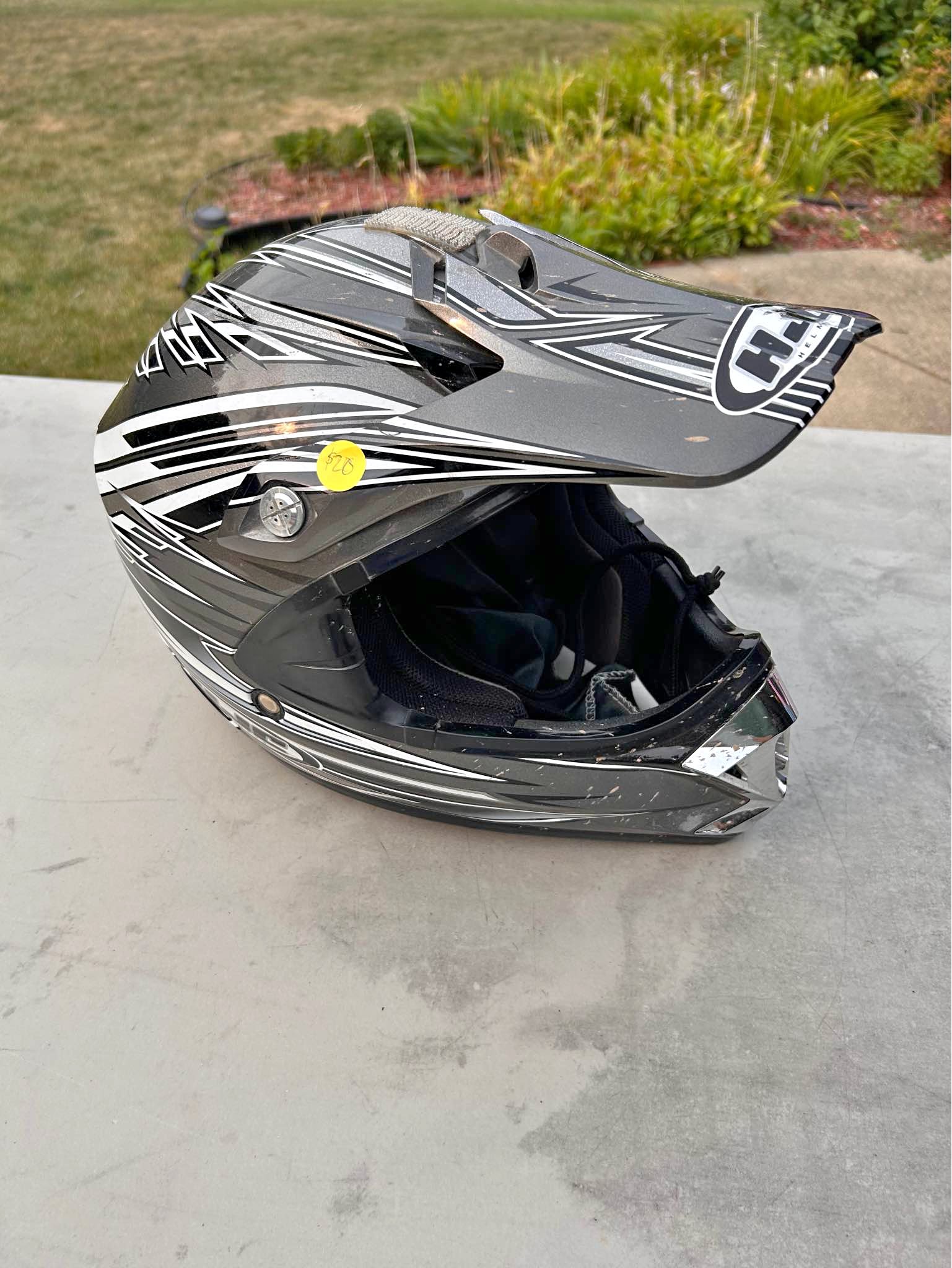 bell event road sport helmet Competition Motorsport MAG A.D. Hennick Specification:60V Dual Motor(Front) Hjc Flip-Up Helmet - drilled for a head