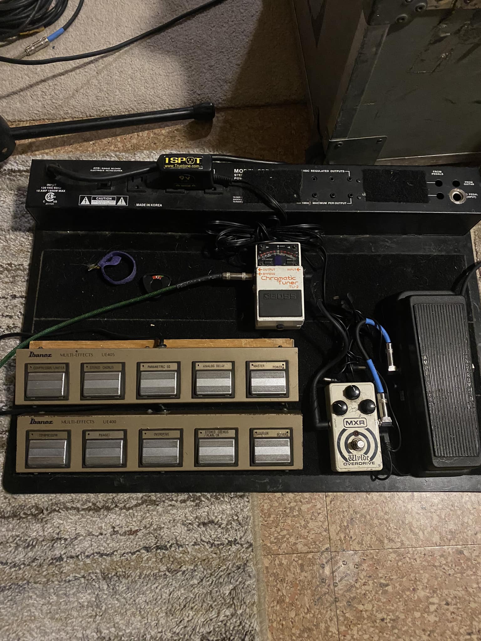 Inside of Ibanez/Maxon UE400 - analog sound multieffect for guitar.