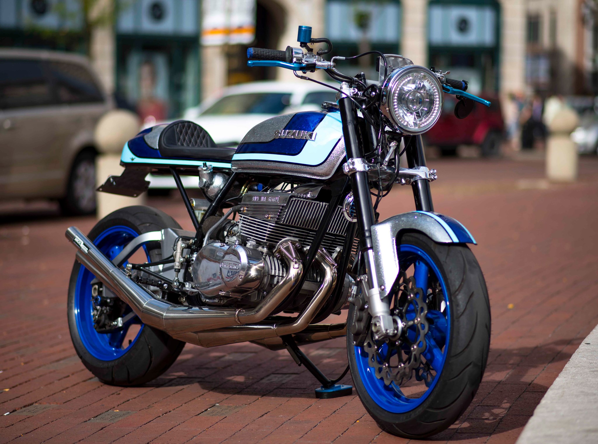 On BikeBound.com: Suzuki GT380 2-stroke cafe racer by Keith