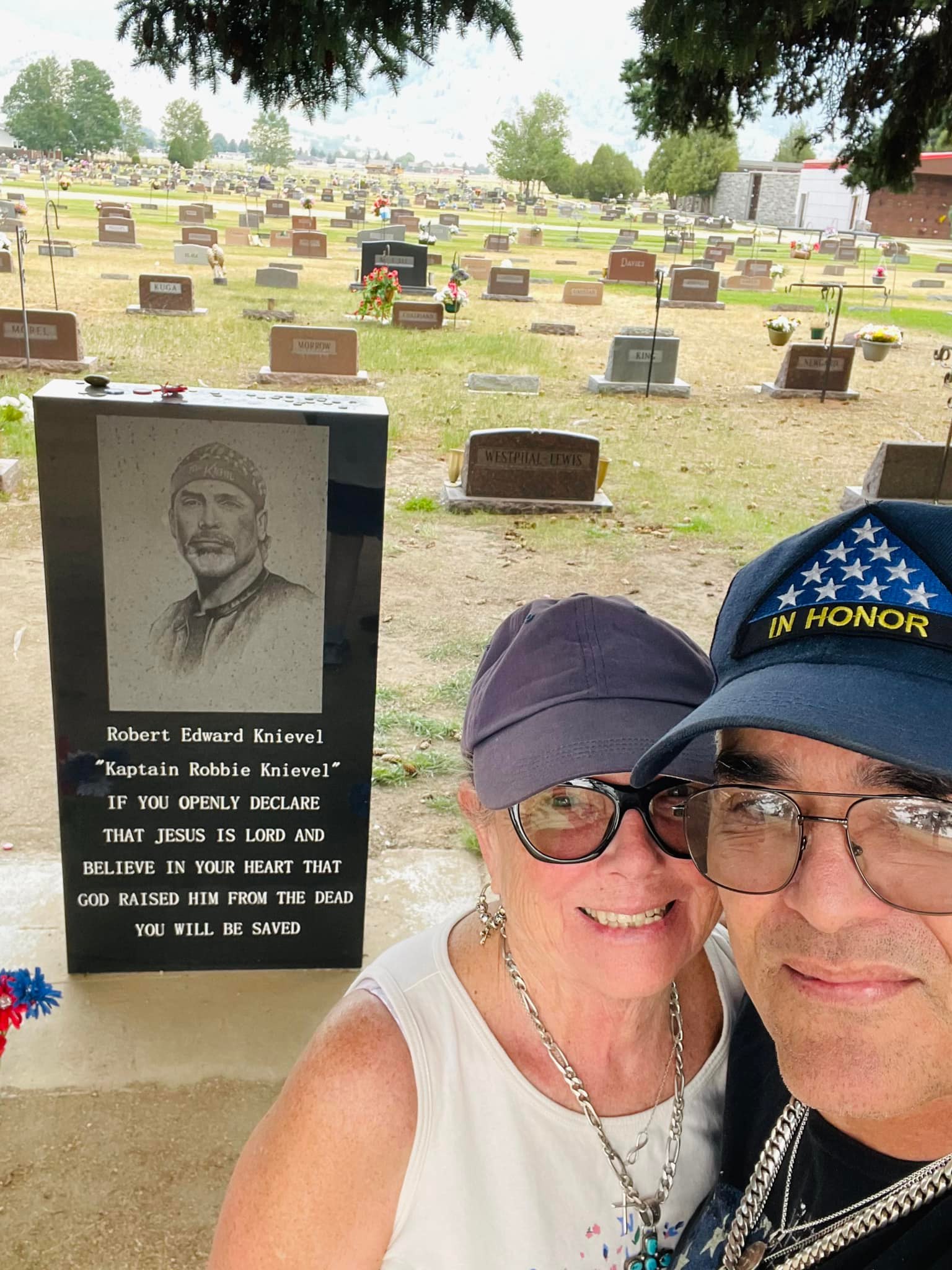 Famous Graves | Robert Edward “Robbie” Knievel 🏍️💨 | Facebook