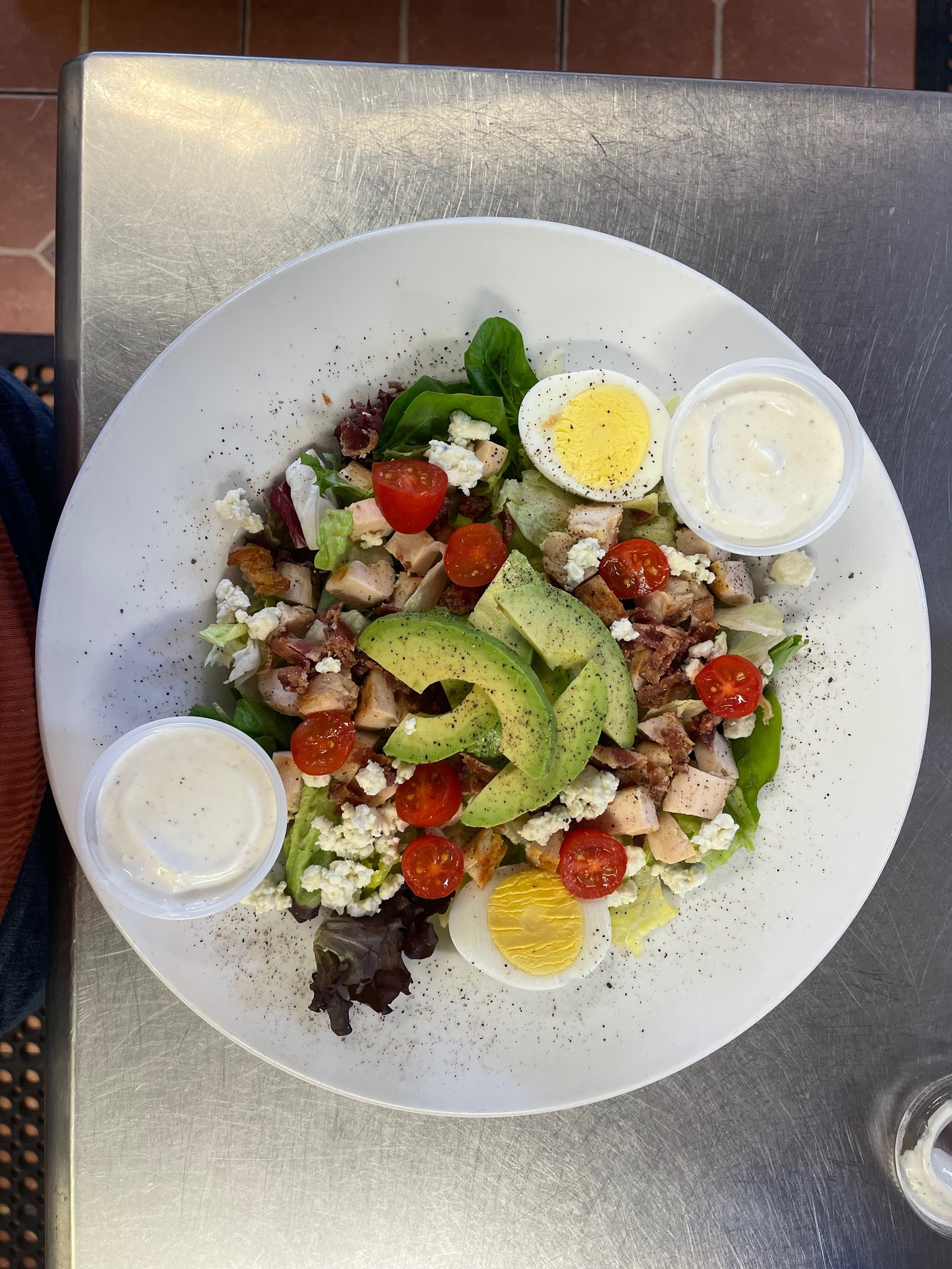Lincoln Tavern Baja Salad with grilled tenderloin