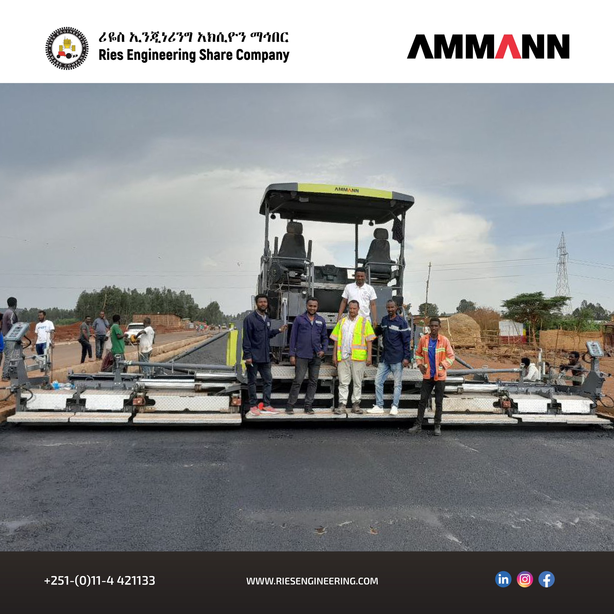🚧This Ammann AFT700-2 paver in full... - Ries Engineering S.C