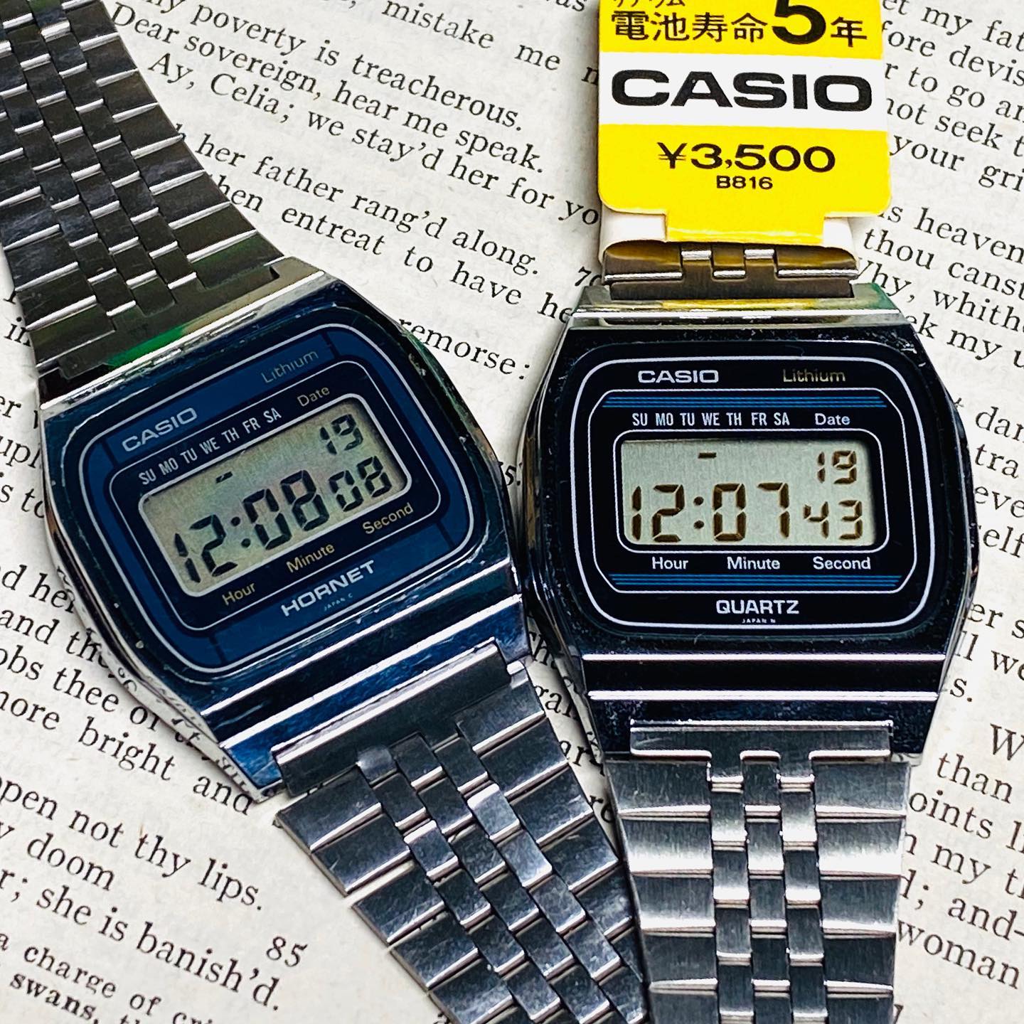 カシオのB816 のNOS(ビンテージストック)来ました。 左右とも同じB816 