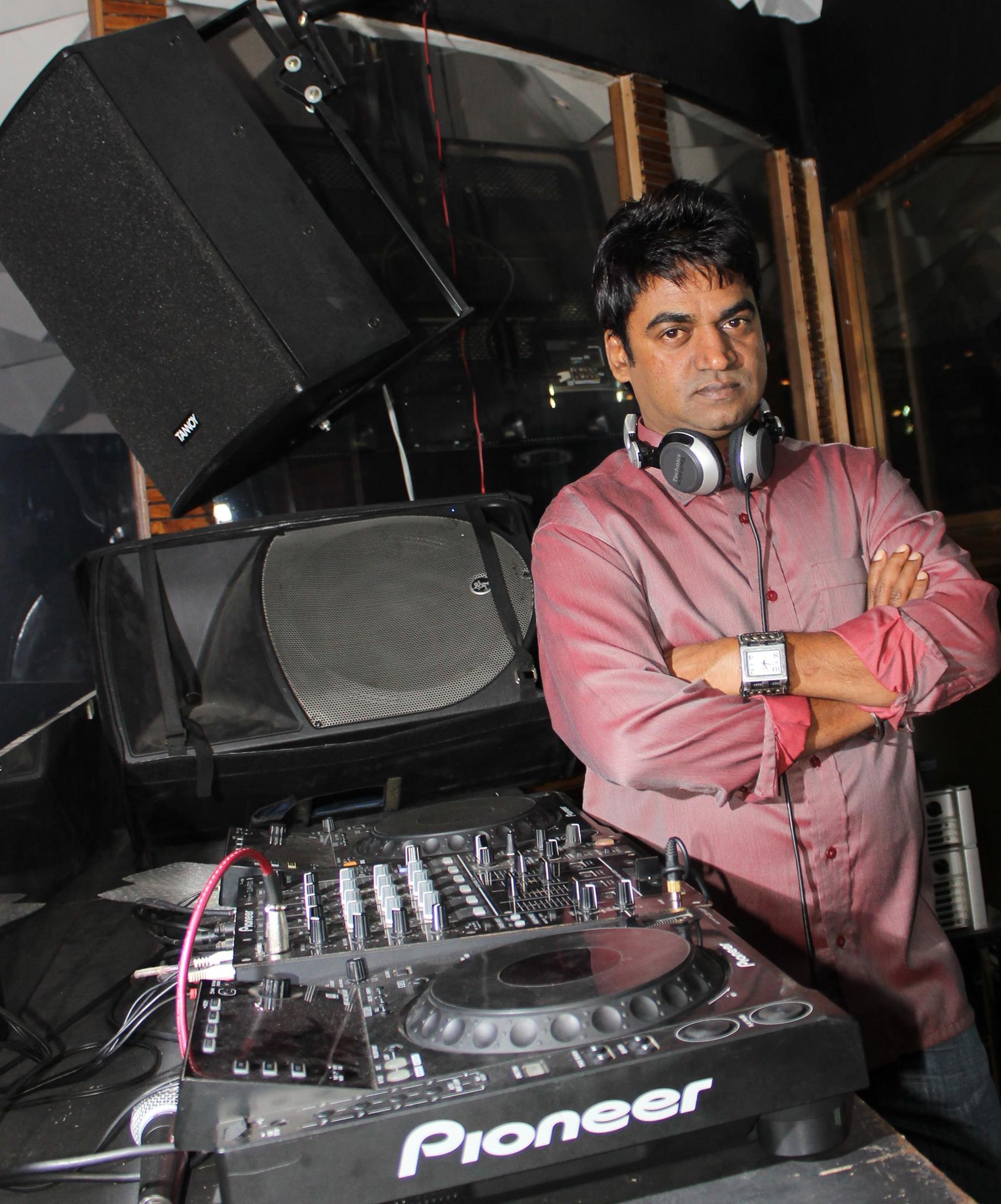 DJ RAVI