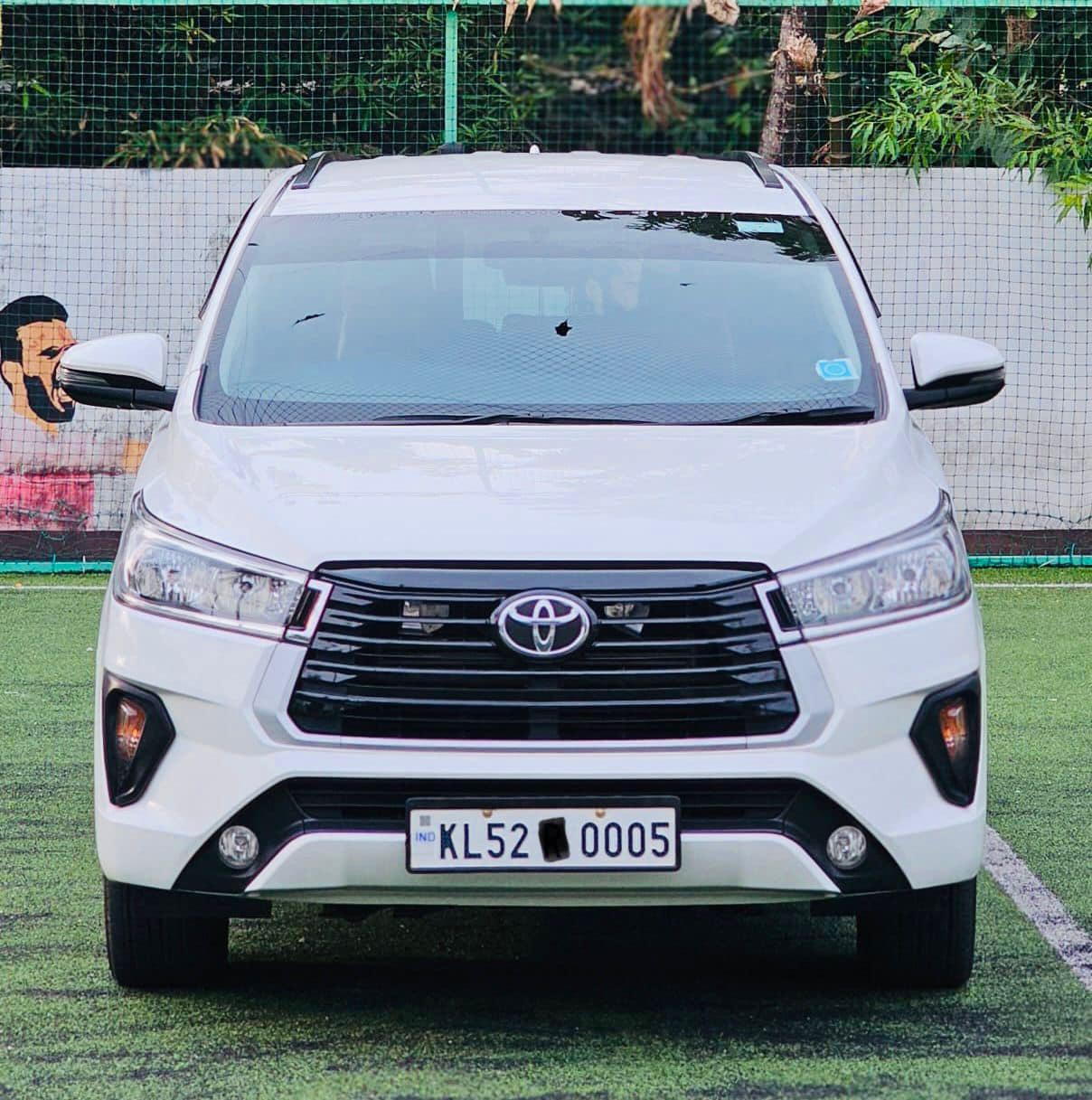 2021 MODEL CRYSTA 2.4 Z DIESEL MANUAL SINGLE OWNER 69000 KM ONLY