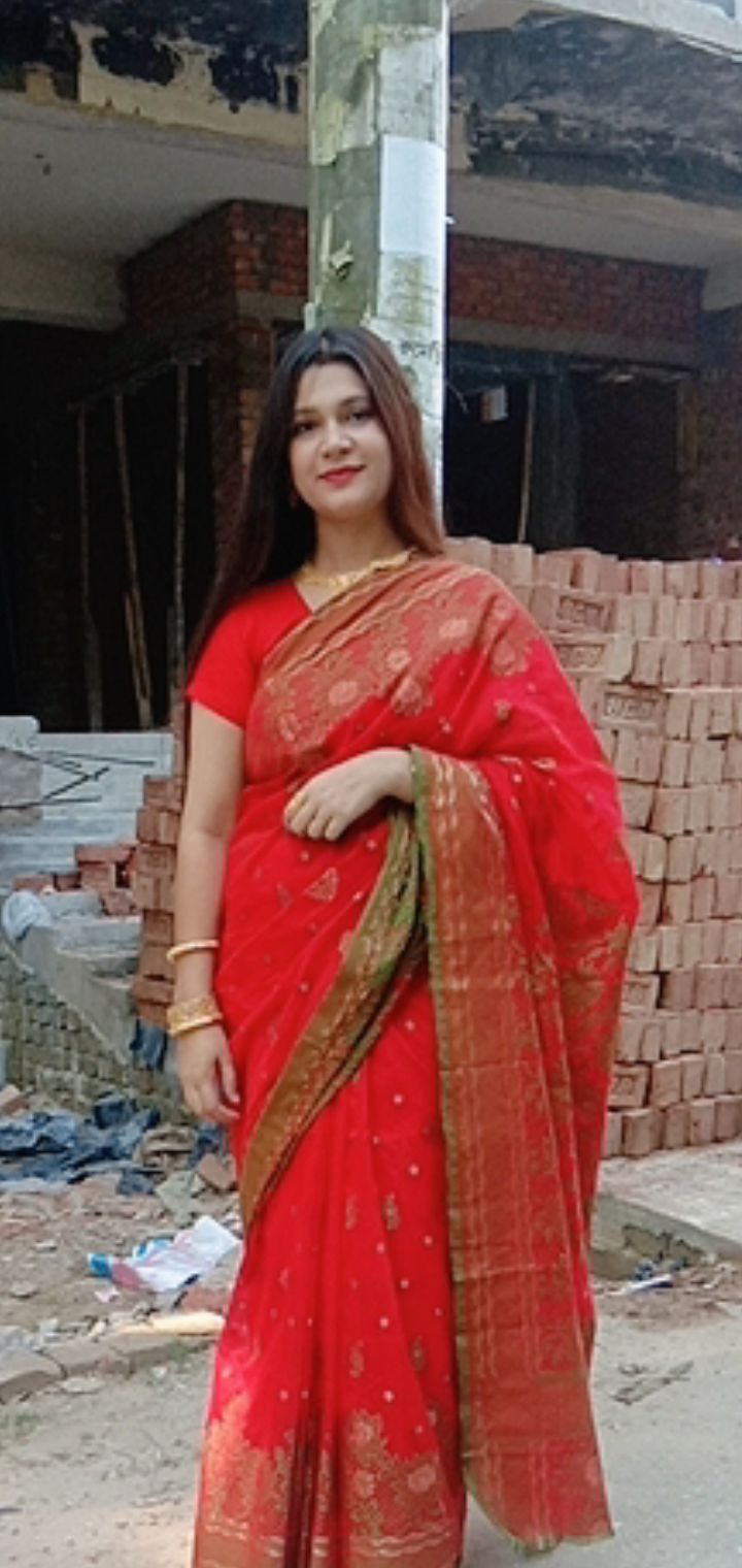 Moyna Pakhi