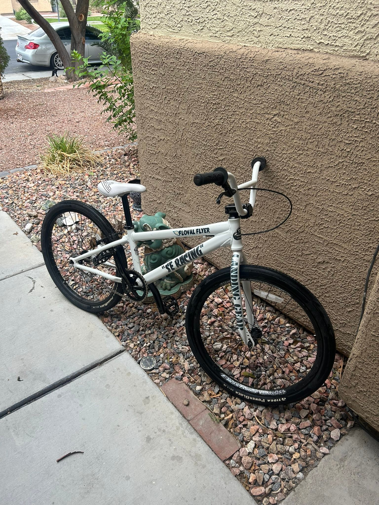 Price for 2012 SE Floval Flyer bike?
