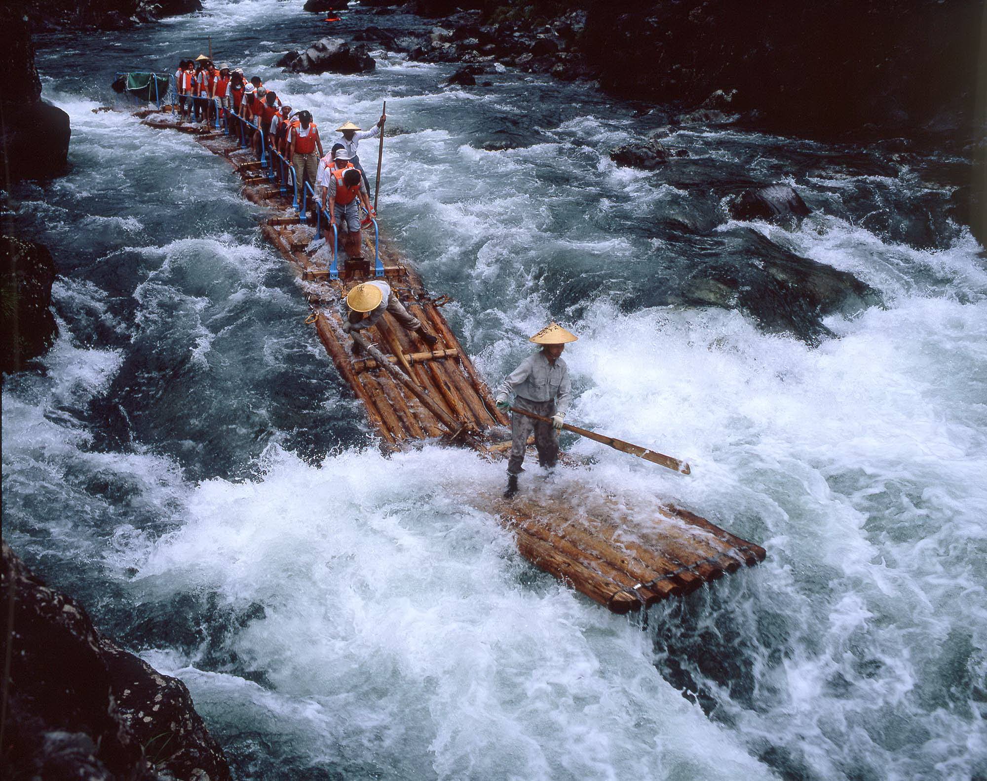 Wakayama IKORA - ล่องแก่งด้วยแพท่อนซุง ณ หมู่บ้านคิตะยามะ...