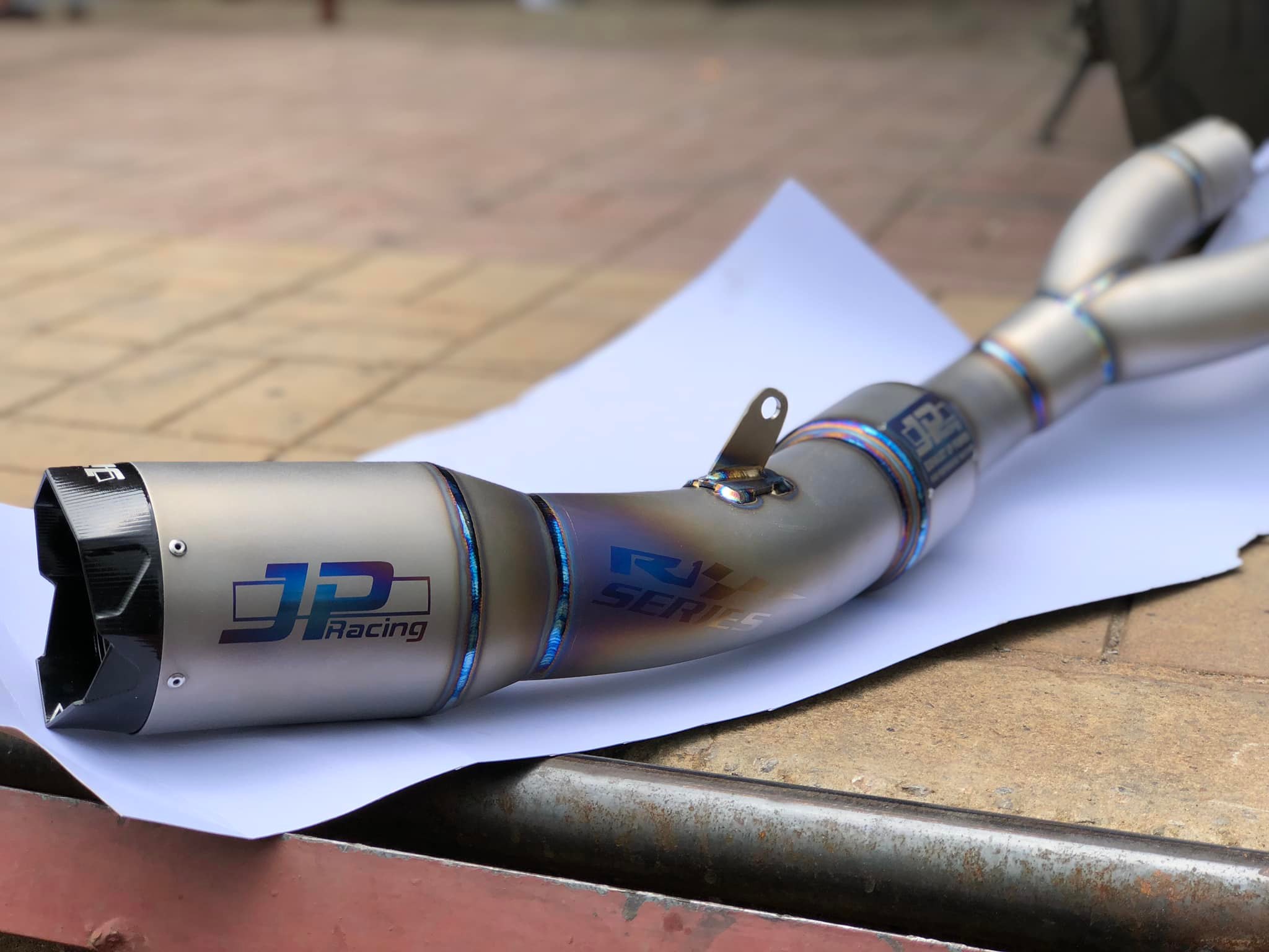JP Racing - R1ใบนี้ ส่งผิดไปเวียดนาม ปีกว่า พึ่งส่งกลับมา... | Facebook