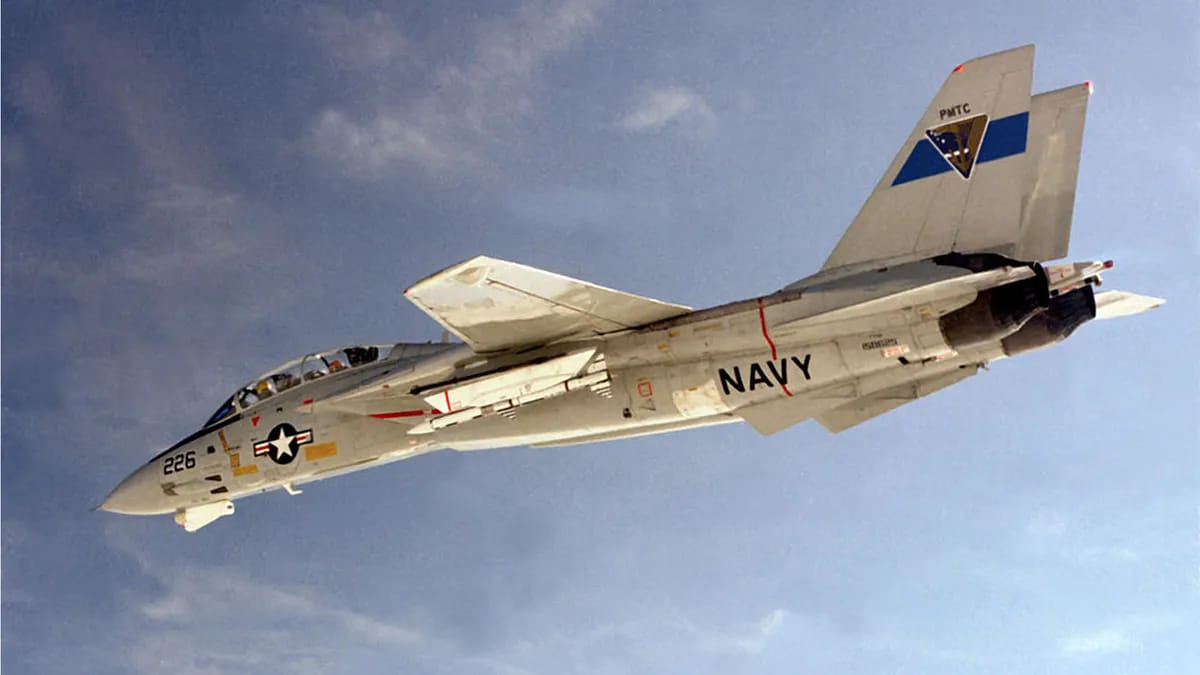 ES エス An F-14A-65-GR Tomcat (BuNo 158625) from the Pacific Missile Test