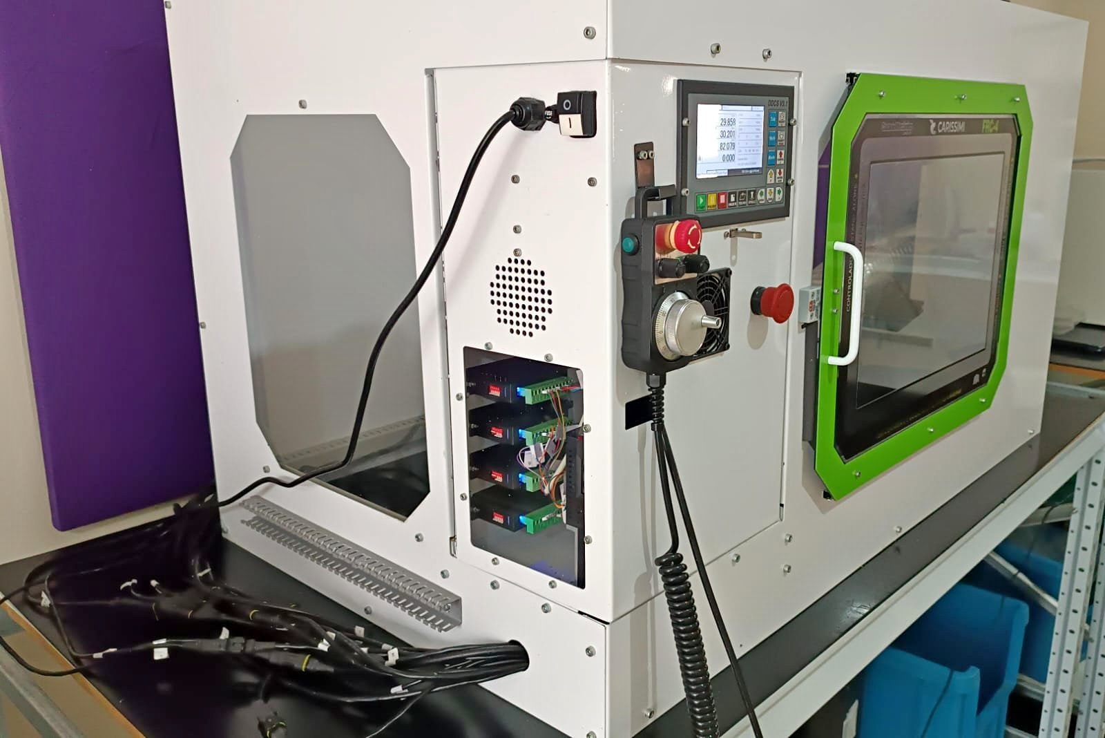 Fresadora CNC FRC4.1 de bancada com servo motor com 4 eixo ...