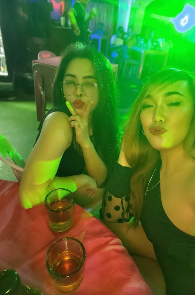 Vocalist Edz - Vocalist Edz added a new photo — at Jev Inn...