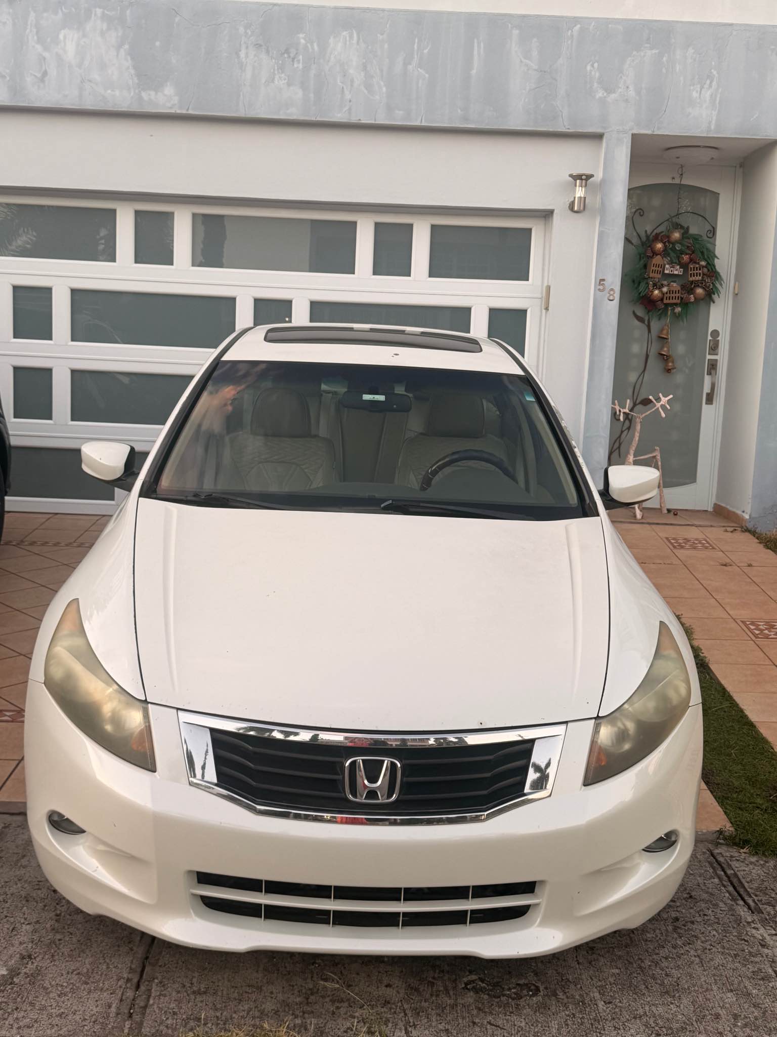 Honda Accord 2010 - Cars & Trucks - Santa Isabel, Puerto Rico