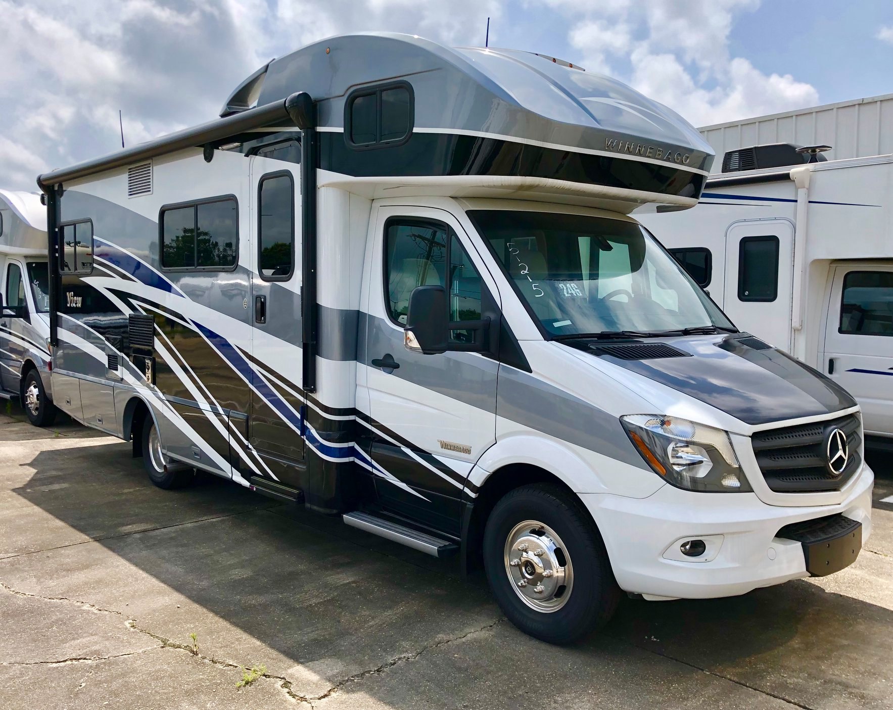 Miller's RV - One of our very FAVORITE units here at...