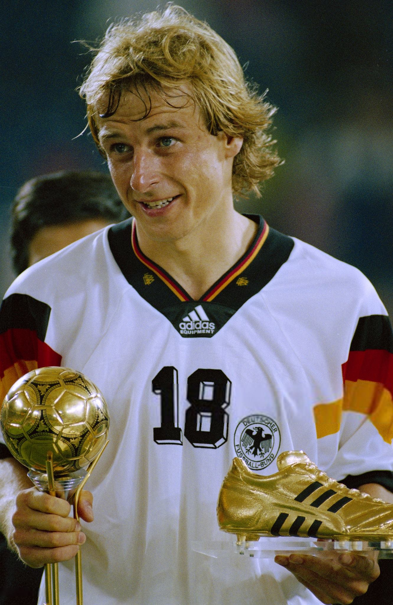 🇩🇪Jurgen Klinsmann won the Golden Boot and the 