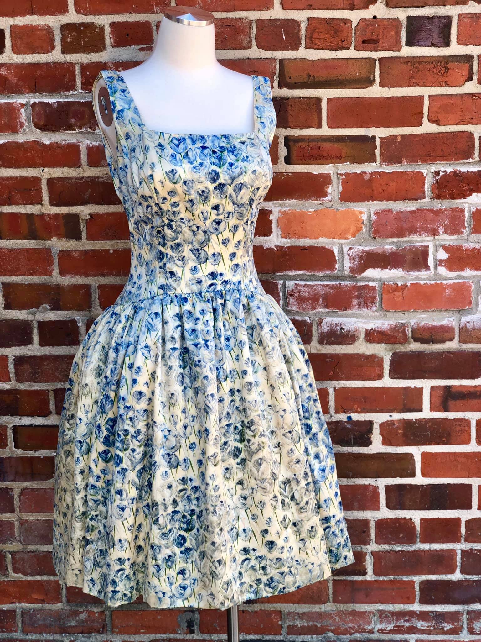 Transport yourself to 1950s Palm Beach in the perfectly vintage-inspired Betty Dress