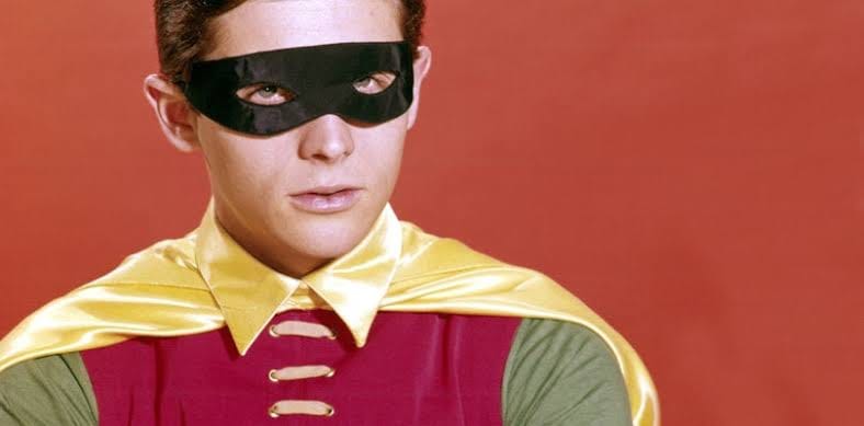 EL ROBIN... - The New Age of Superheroes Multiverse