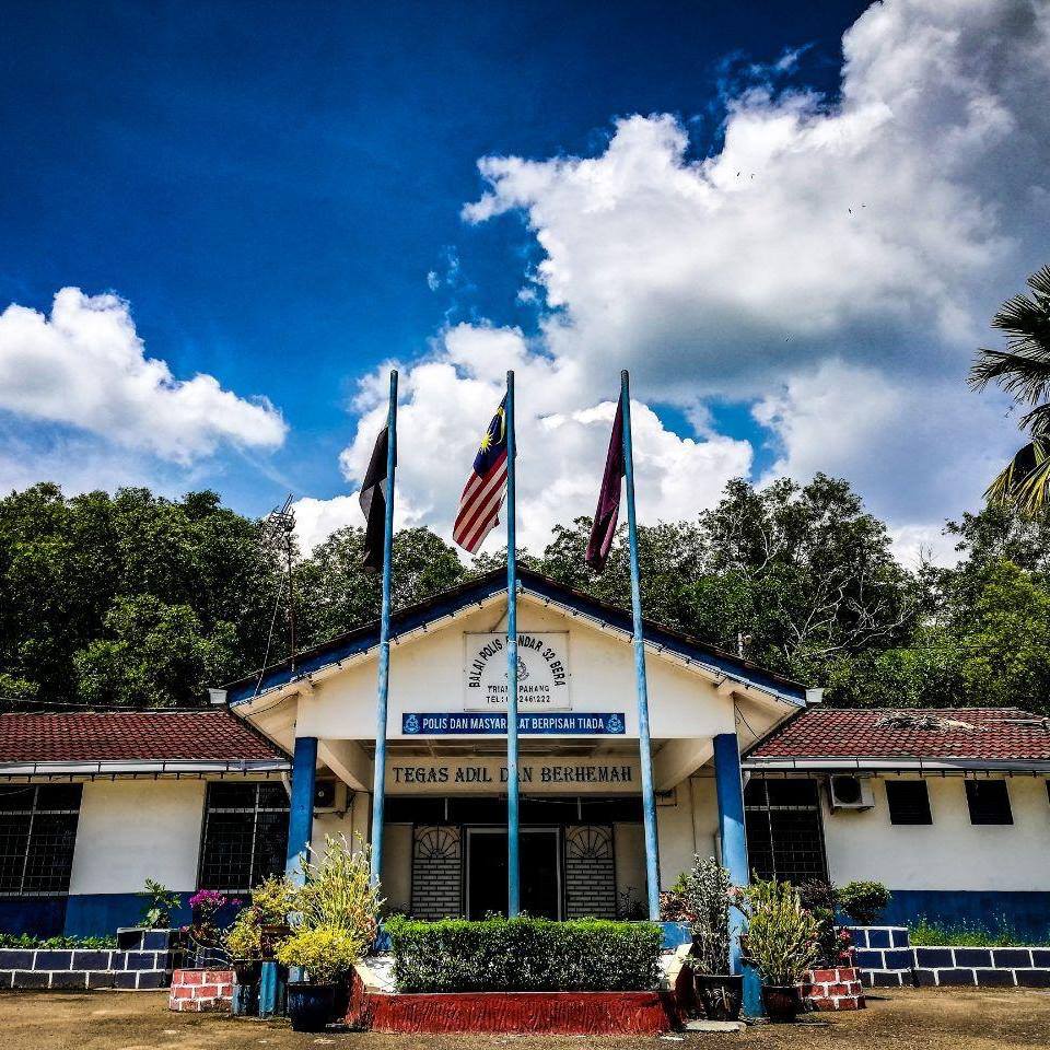 Balai Polis Hi Tech Home Facebook