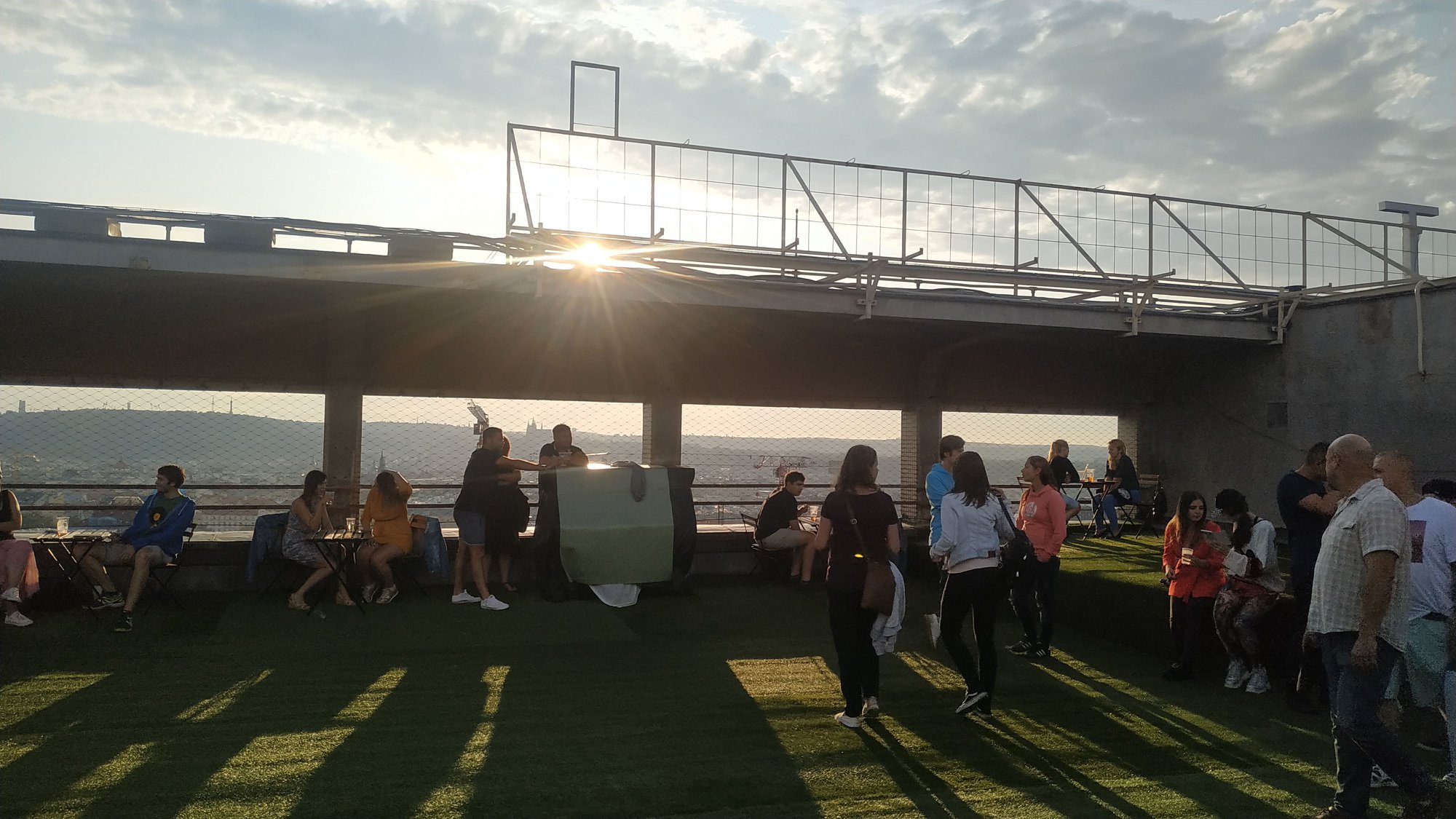 2Realistic - The Rooftop Venue - RADOST | Facebook