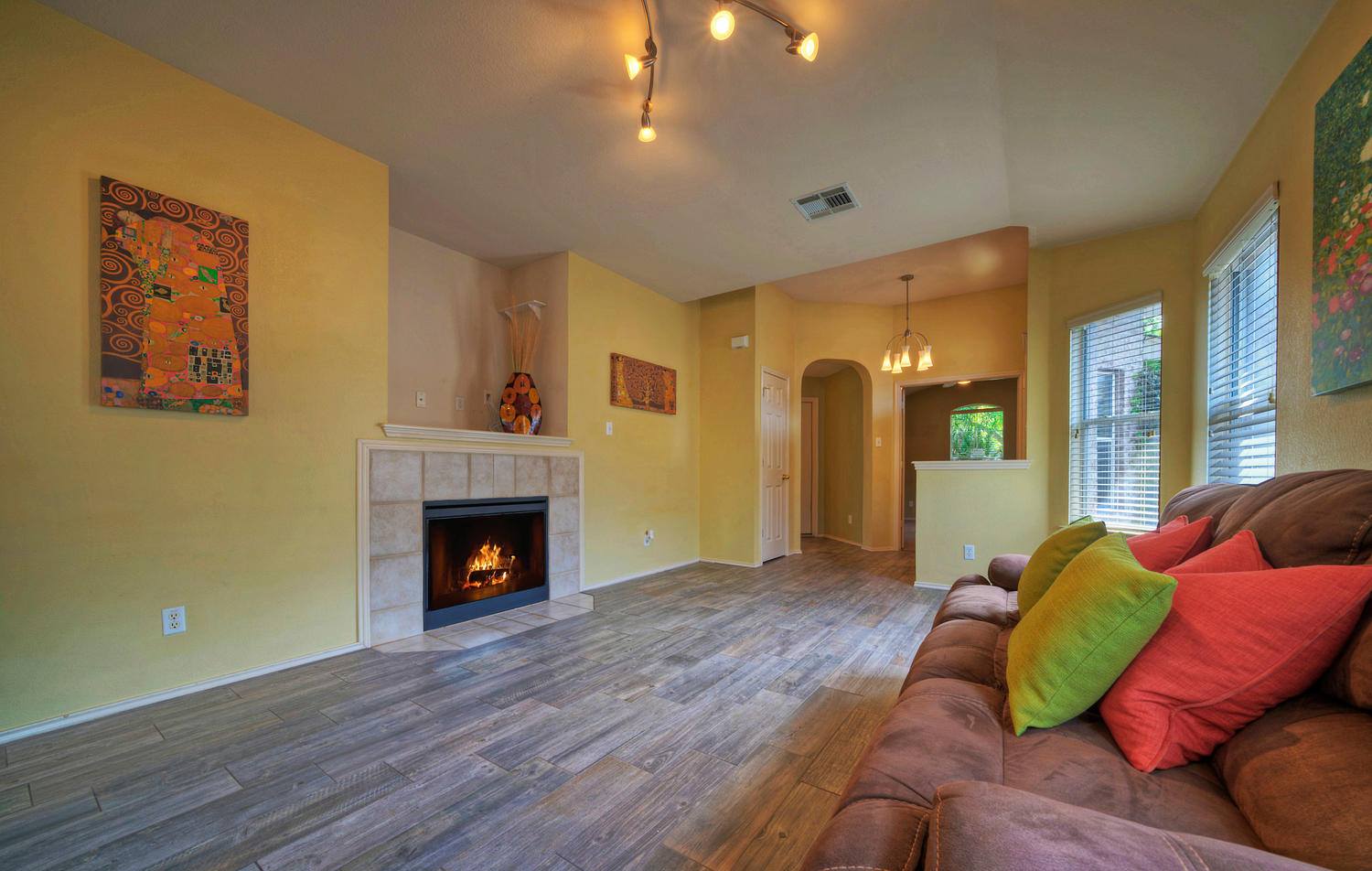 DIY staging consult at 11513 Jim... - Interiors For The Soul | Facebook