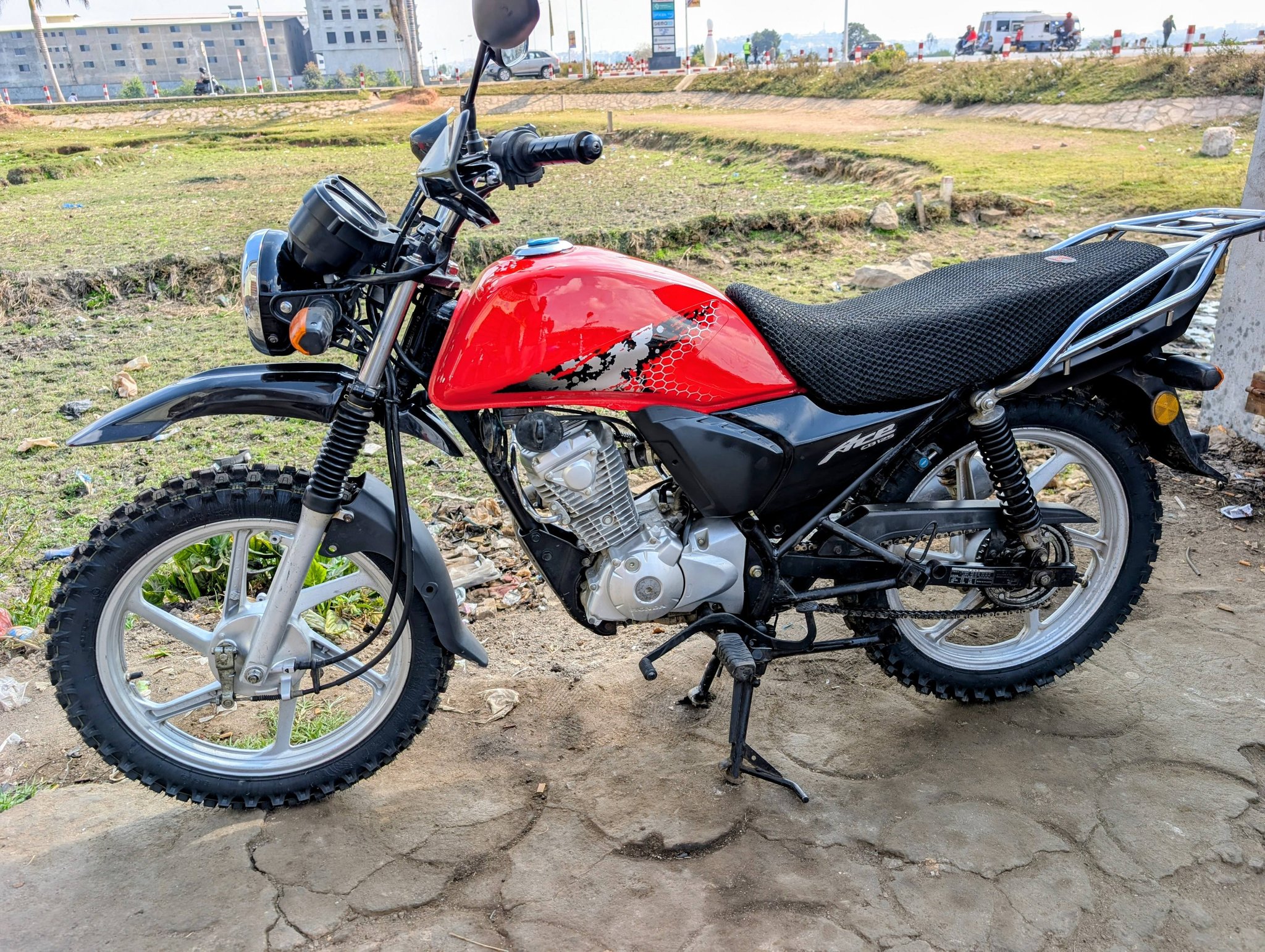 Sera Moto JAPONAIS misy vitesses eto Madagasikara | Facebook