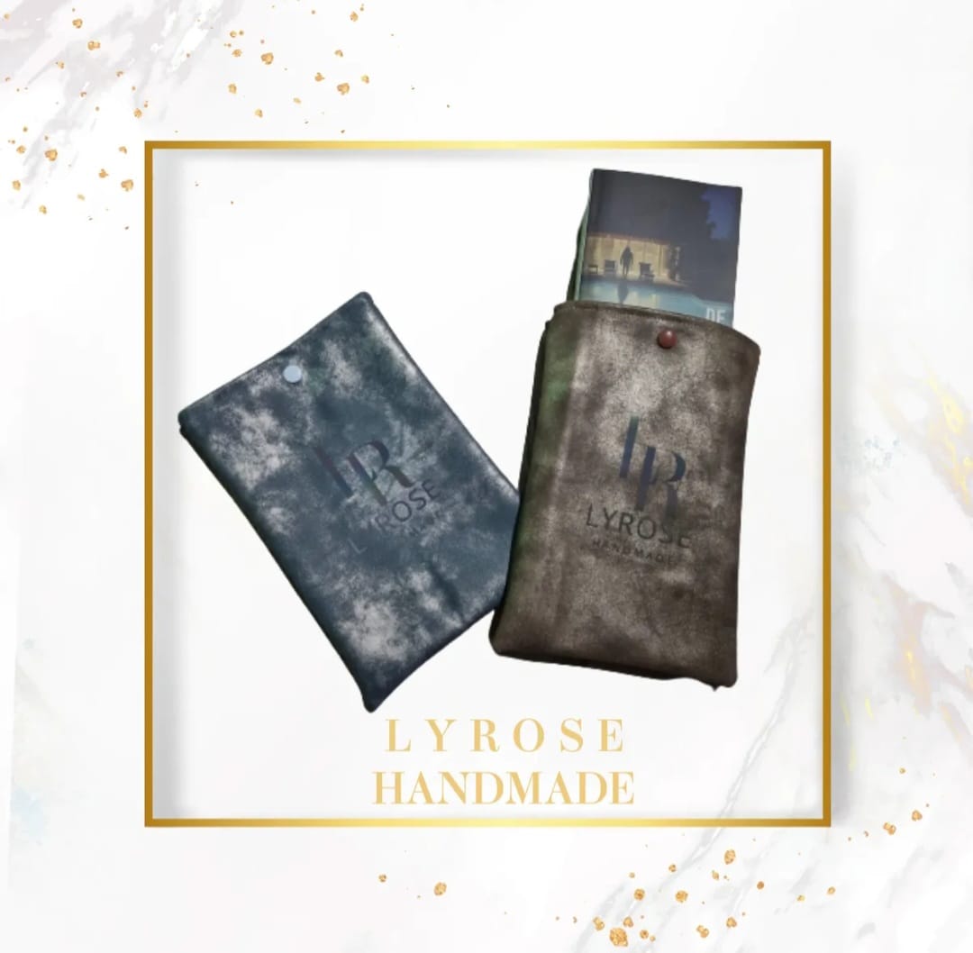 LyRose - 🌹 DISPO ! Pochettes à livres: format 