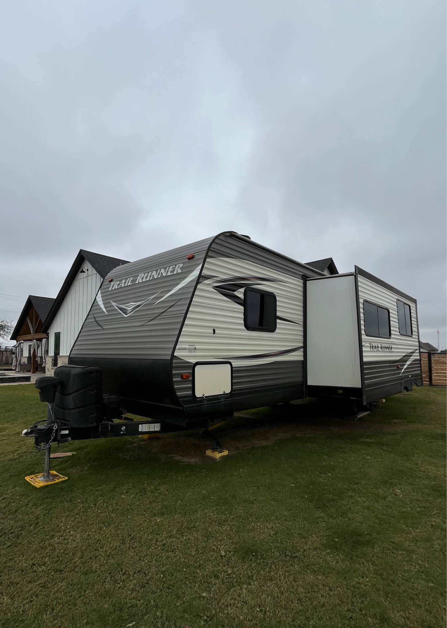 2019 Heartland Trail Runner Travel Trailer / RV 29ft - Model 29MSV ...