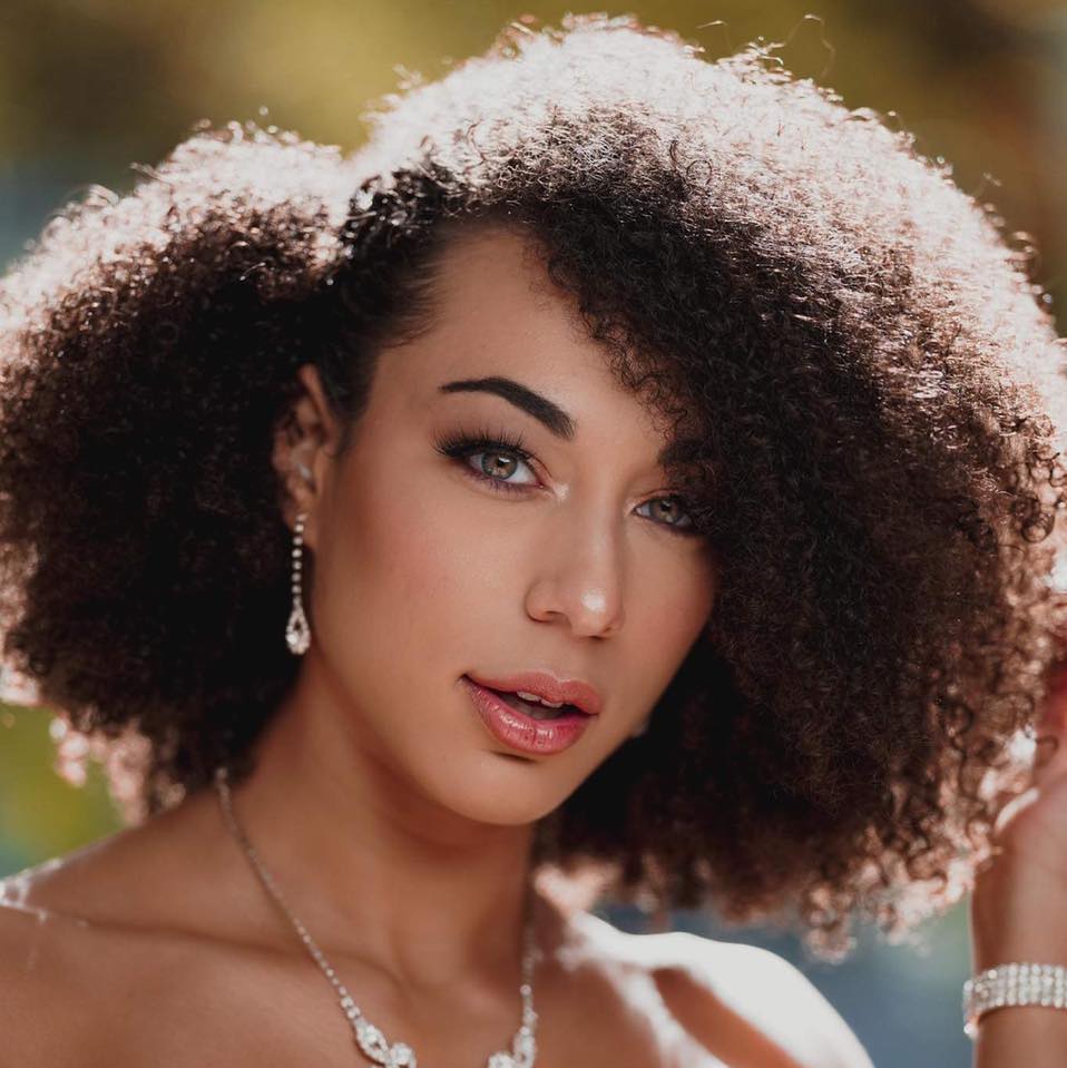 Sierra B.C. - Model/Dancer