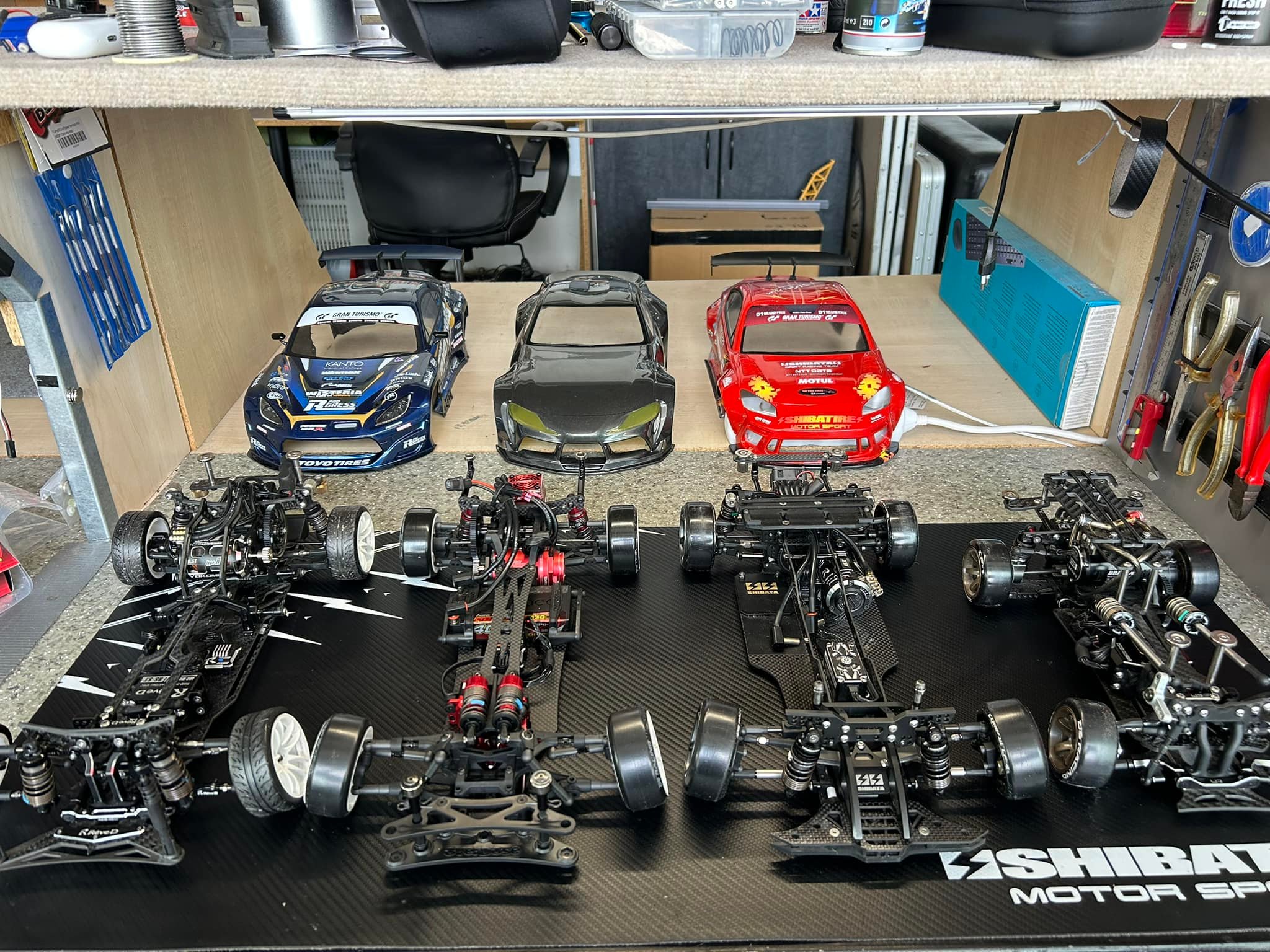 Chassis comparison: RDX vs Overdose Galm Ver 2 Anti