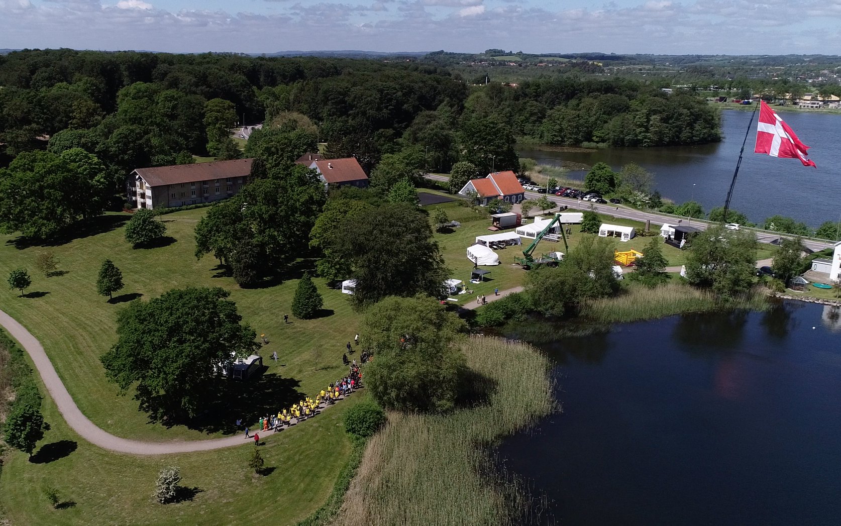Skanderborg Hørning Produktionsskole - DRONE PÅ GRAFISK & FOTO Vores ...