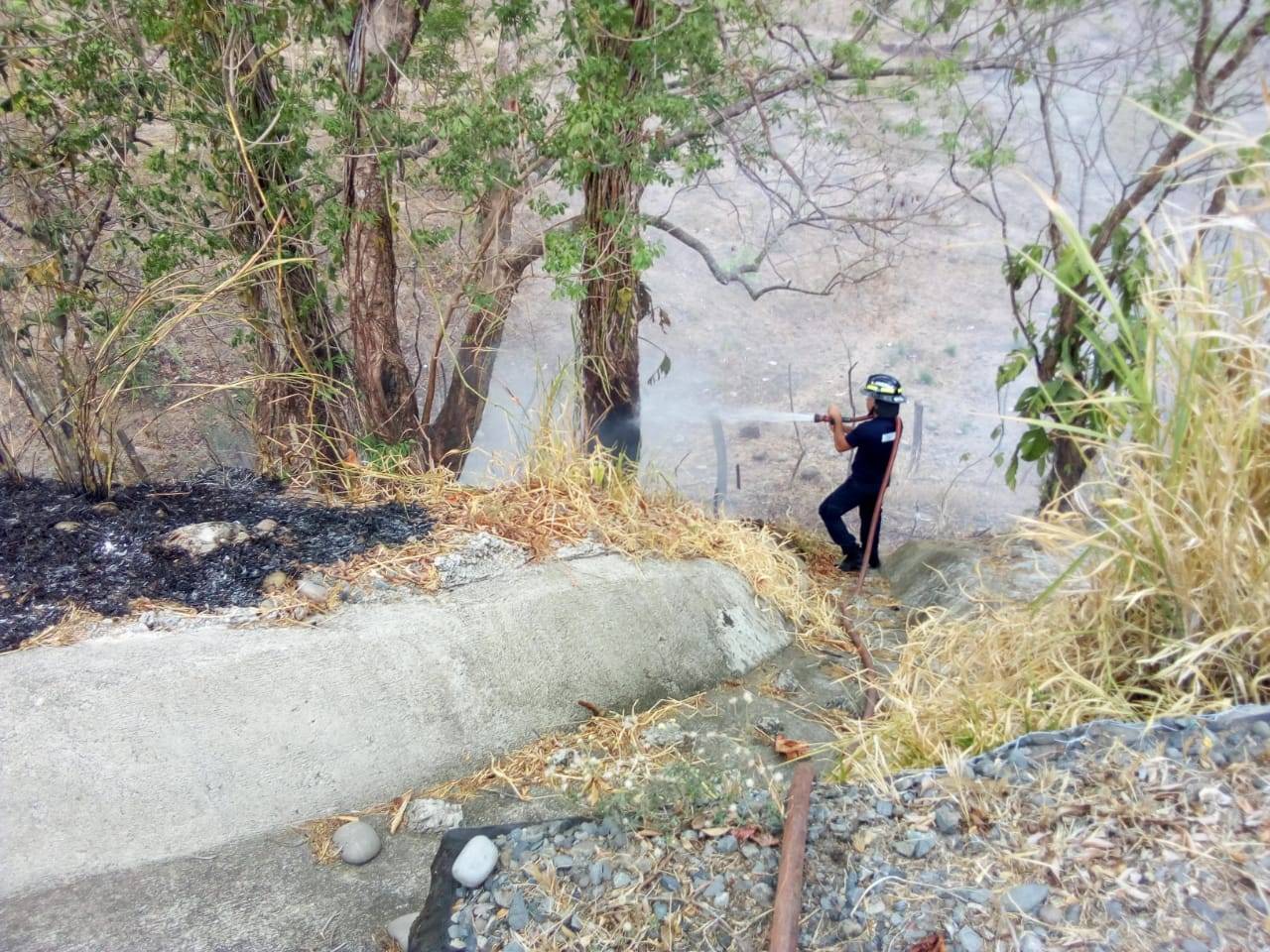 RetenChiriqui - Unidades de los bomberos @BCBRP atendieron... | Facebook