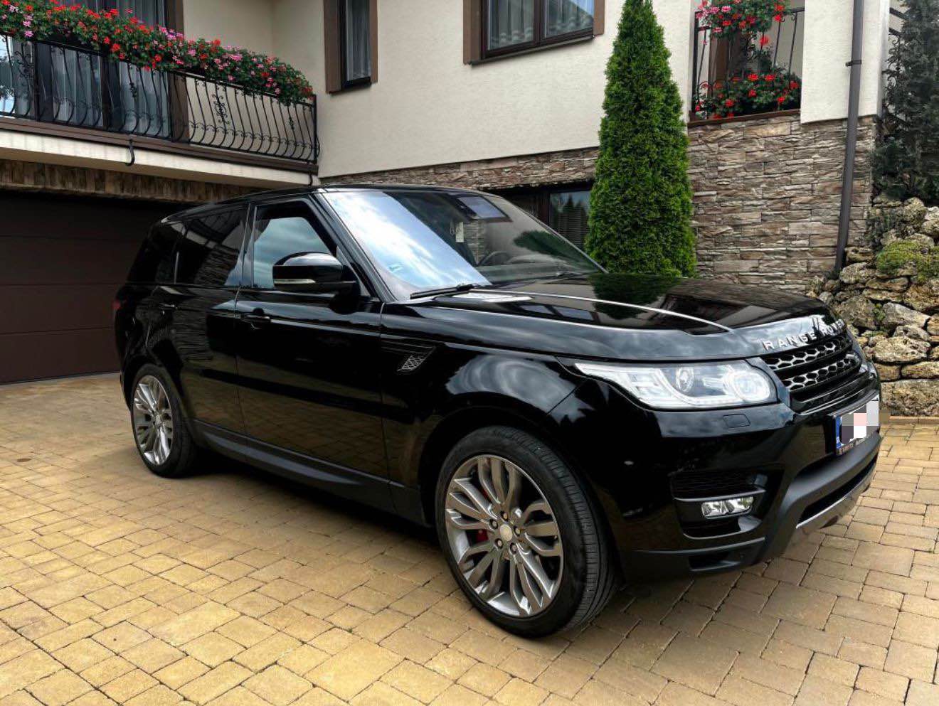Range Rover Sport 3.0 SDV6 • Full výbava • Panoráma • CarPlay • 2016 ...