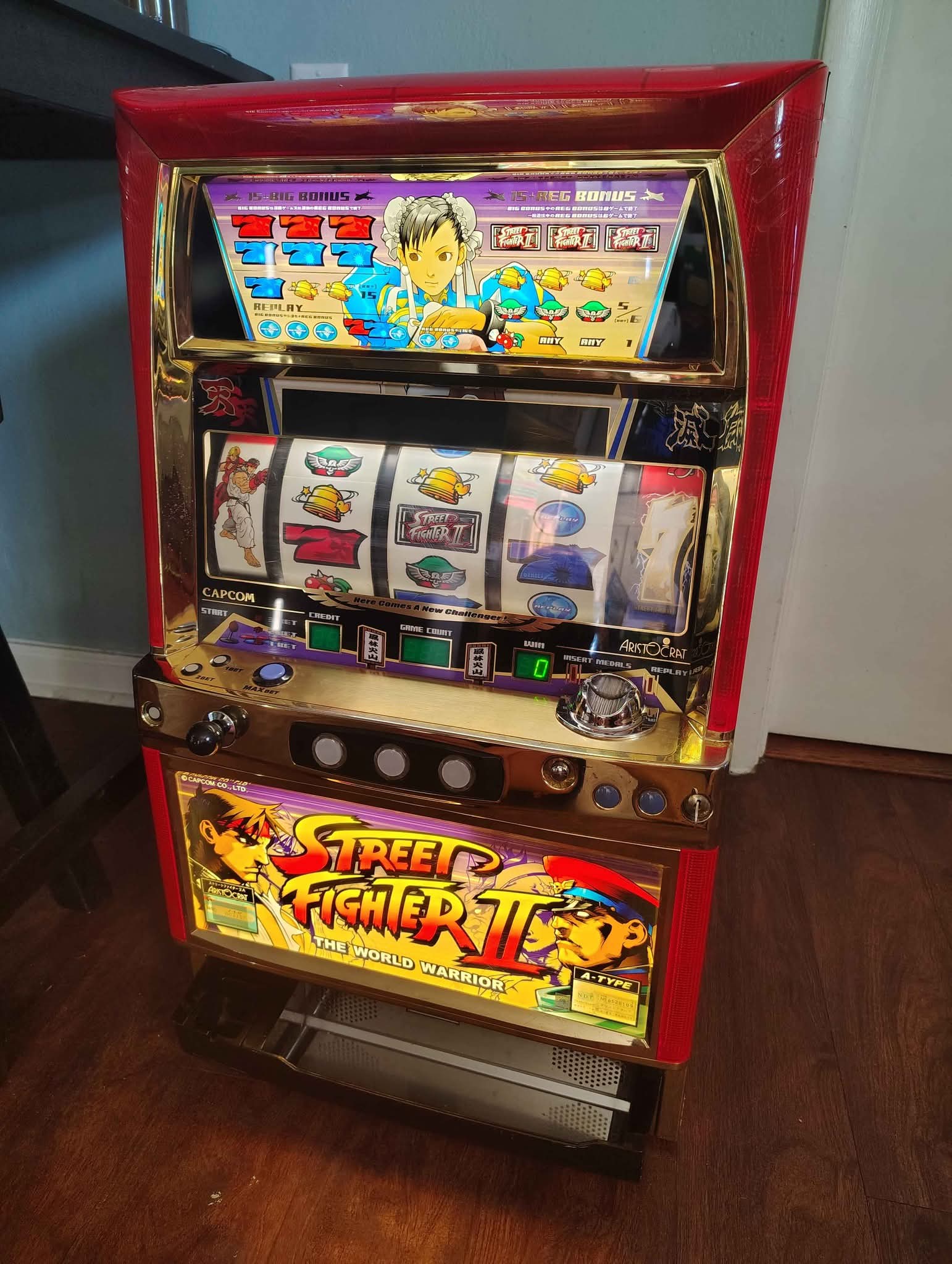 Capcom Street Fighter II slot machine (works) has keys $100 obo - Slot ...