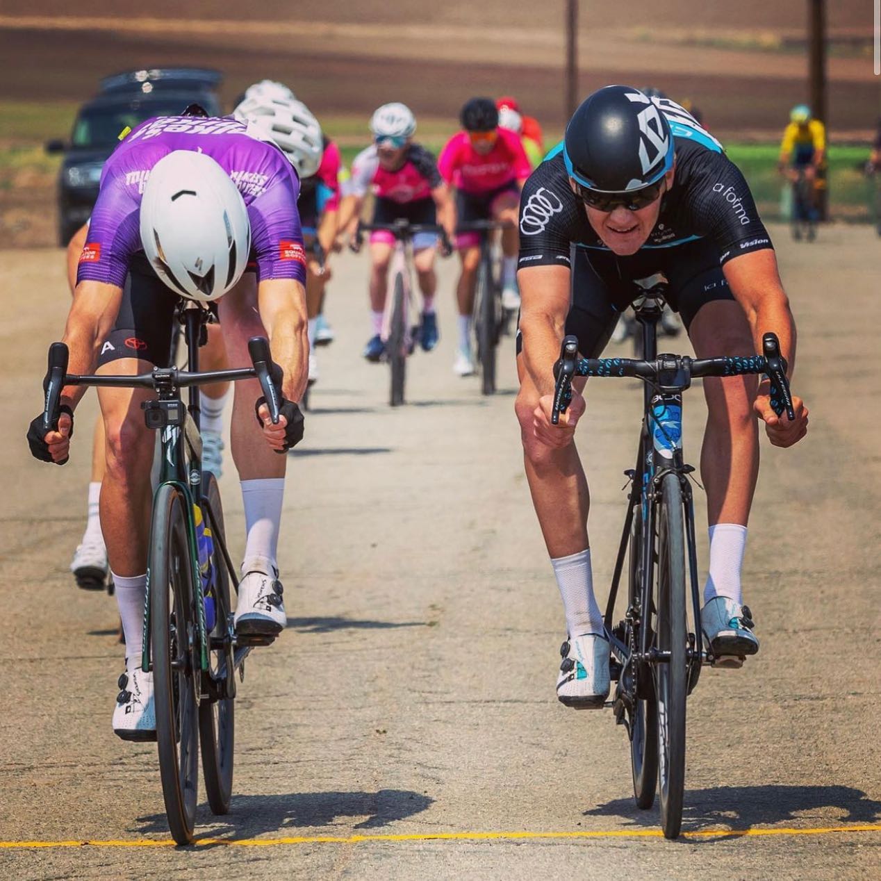 Elevate-Webiplex Pro Cycling Team