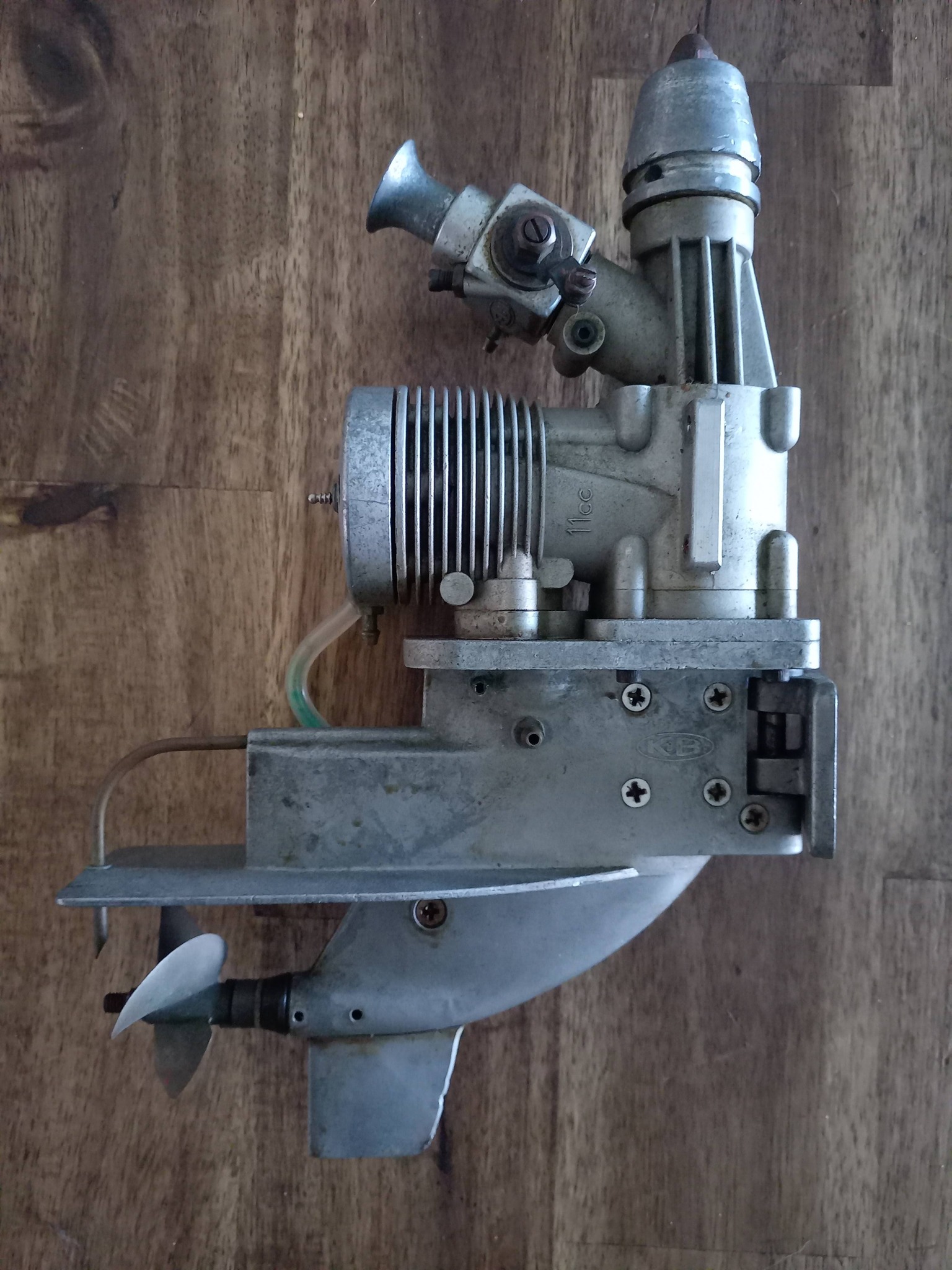 K&B 67 Outboard Motor Specifications and Features