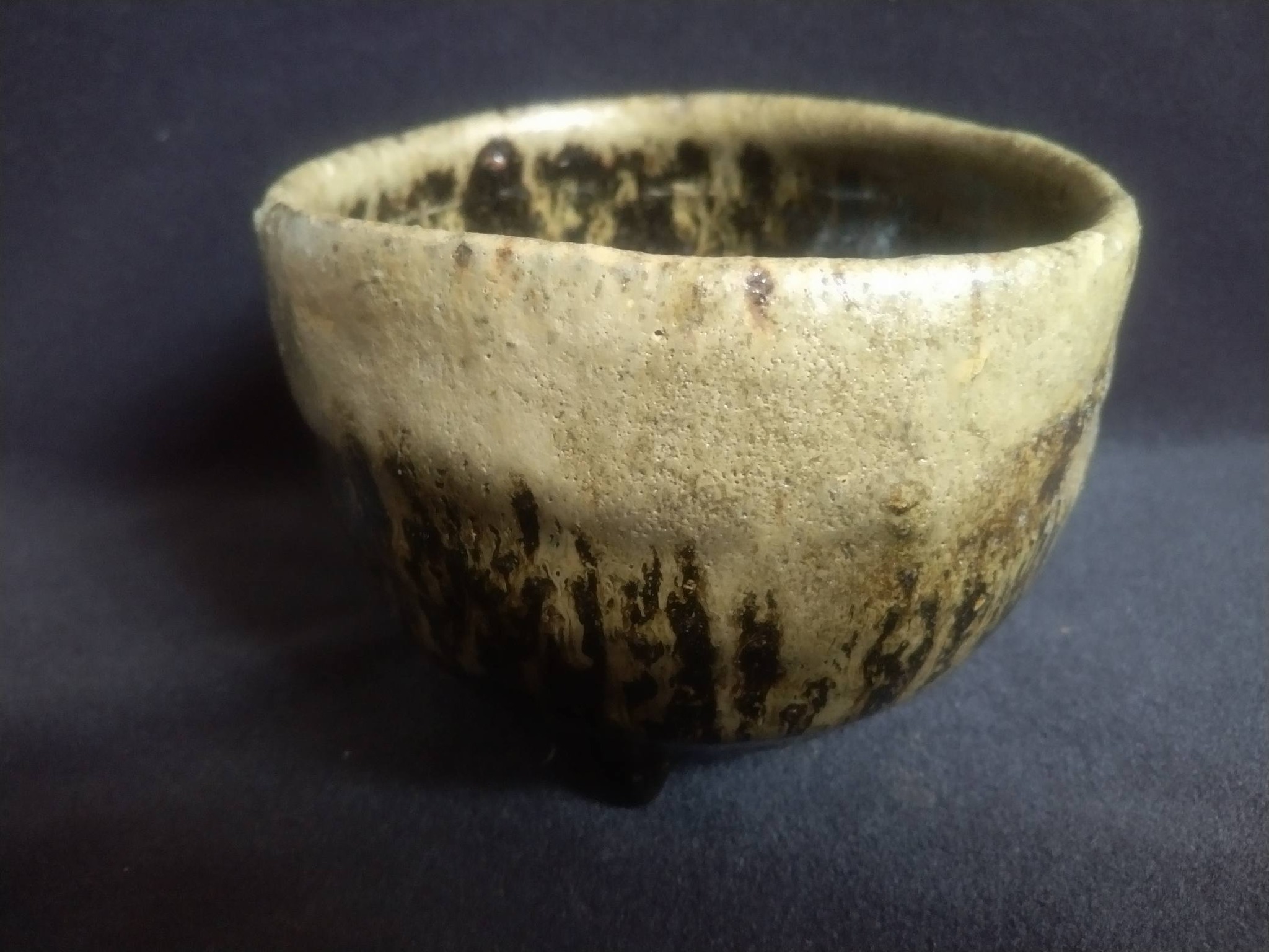 瀬戸茶碗　作者不明　３２５ 唐津風茶碗作者不明
