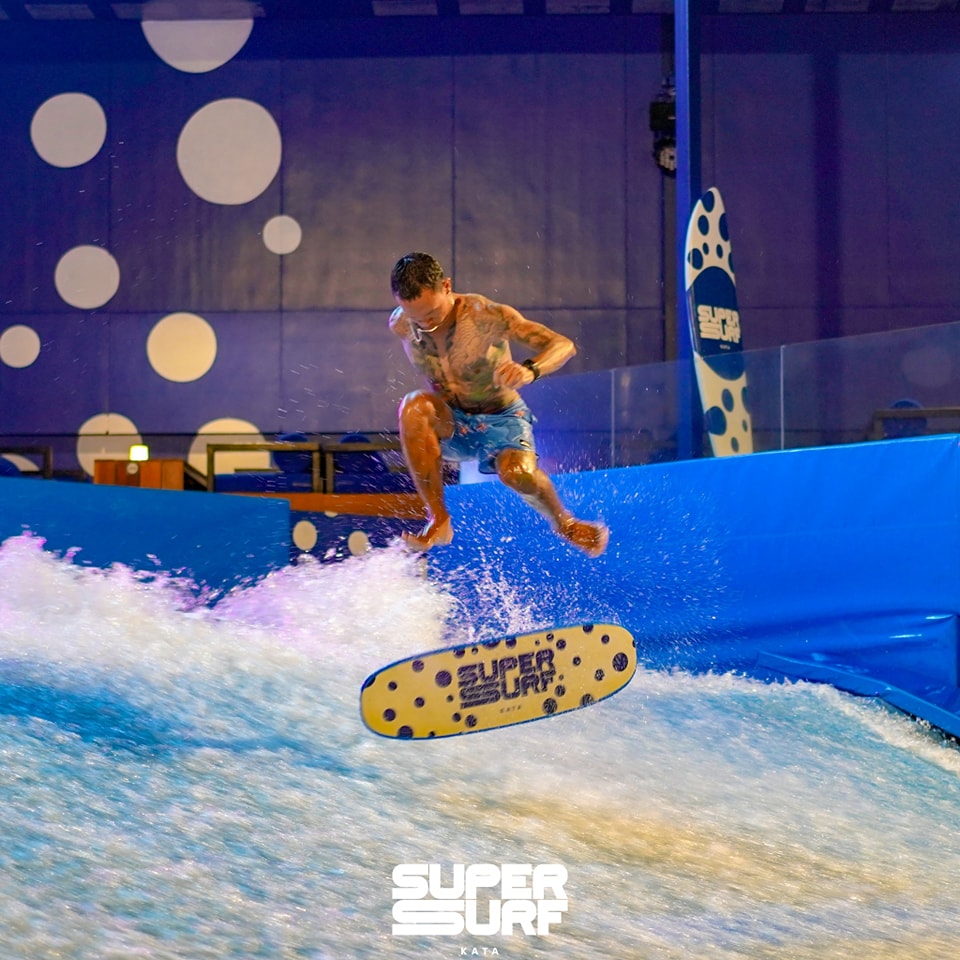 Super Surf Kata - 🌊 สนุกสุดมัน กับการโต้คลื่นที่ SUPER... | Facebook