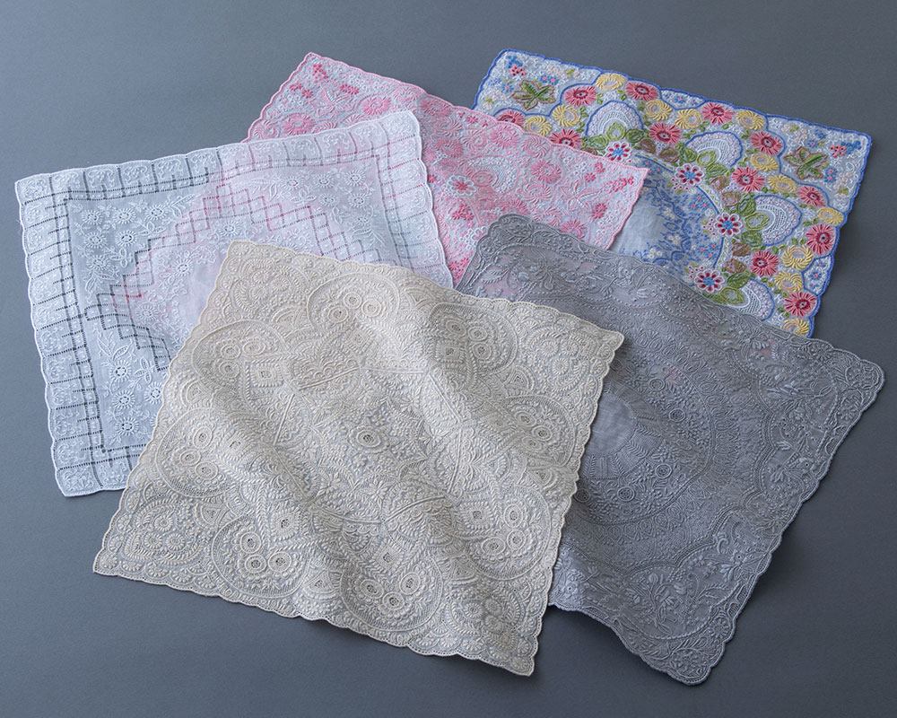 18世紀に生まれた中国三大刺繍の一つといわれる汕頭刺繍。ヨーロッパの
