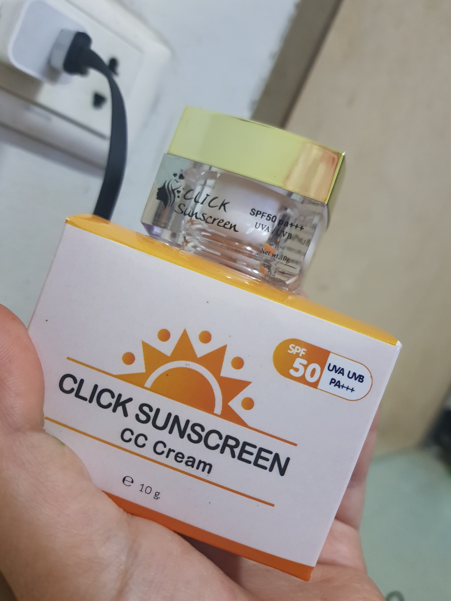 Click shopzz - #กันแดดหน้าฉ่ำ เนื้อบางเบา ☀️... | Facebook