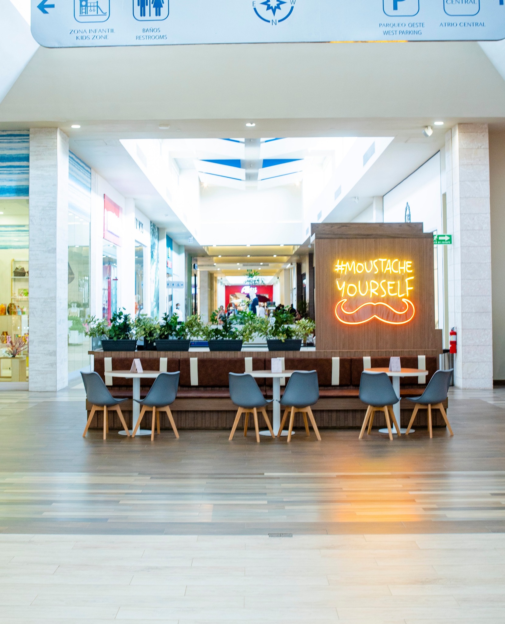 ¡Le damos la bienvenida a... - BlueMall Puntacana