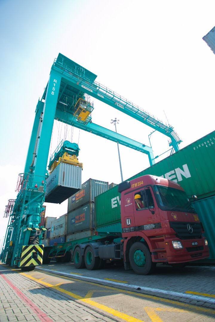TC = terminal crane !... - Interway Transport Sdn bhd | Facebook