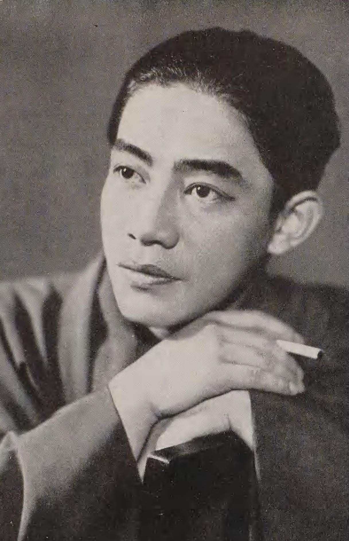 堺 駿 二