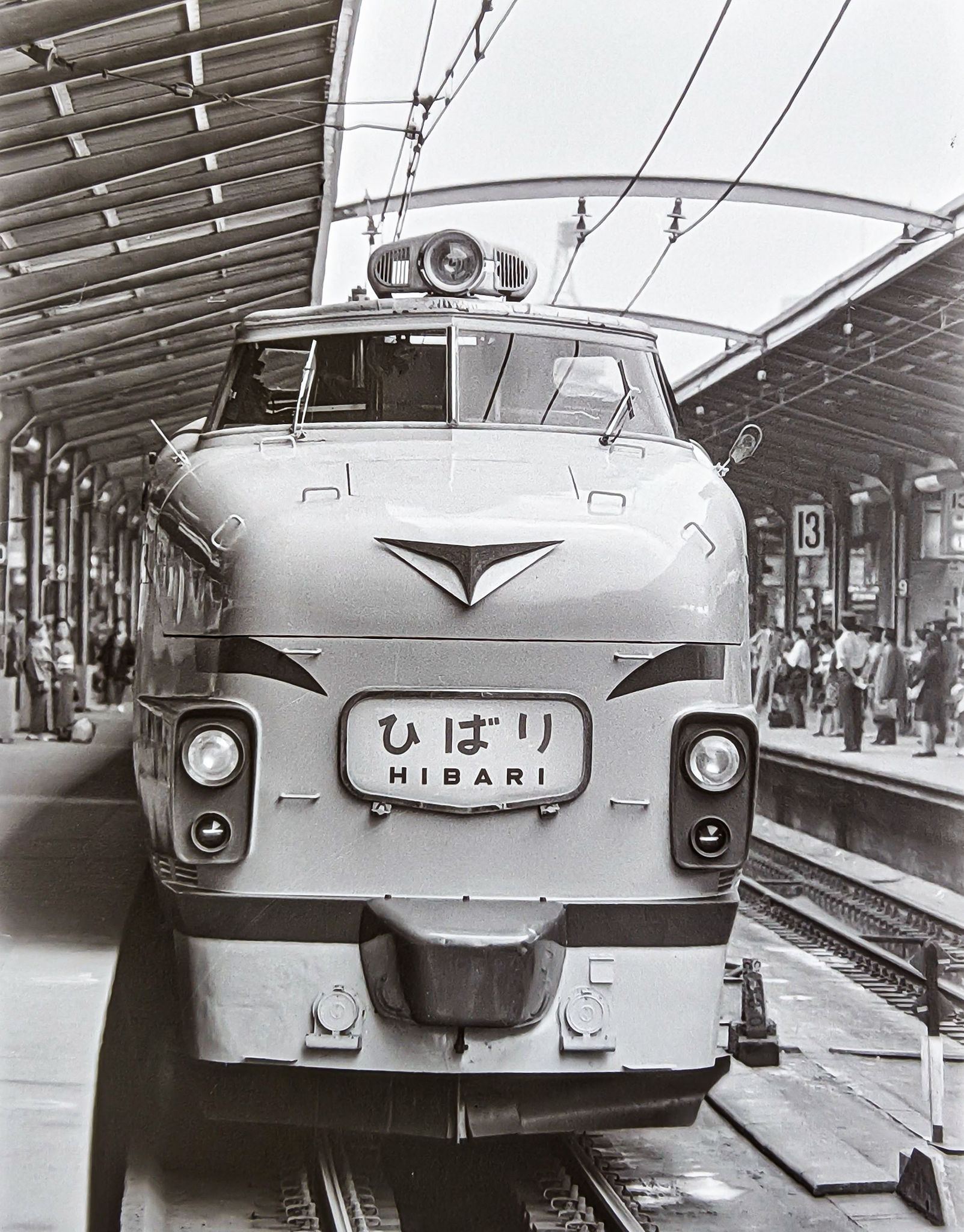 1975年4月26日、上野駅 181系「そよかぜ」の顔4態