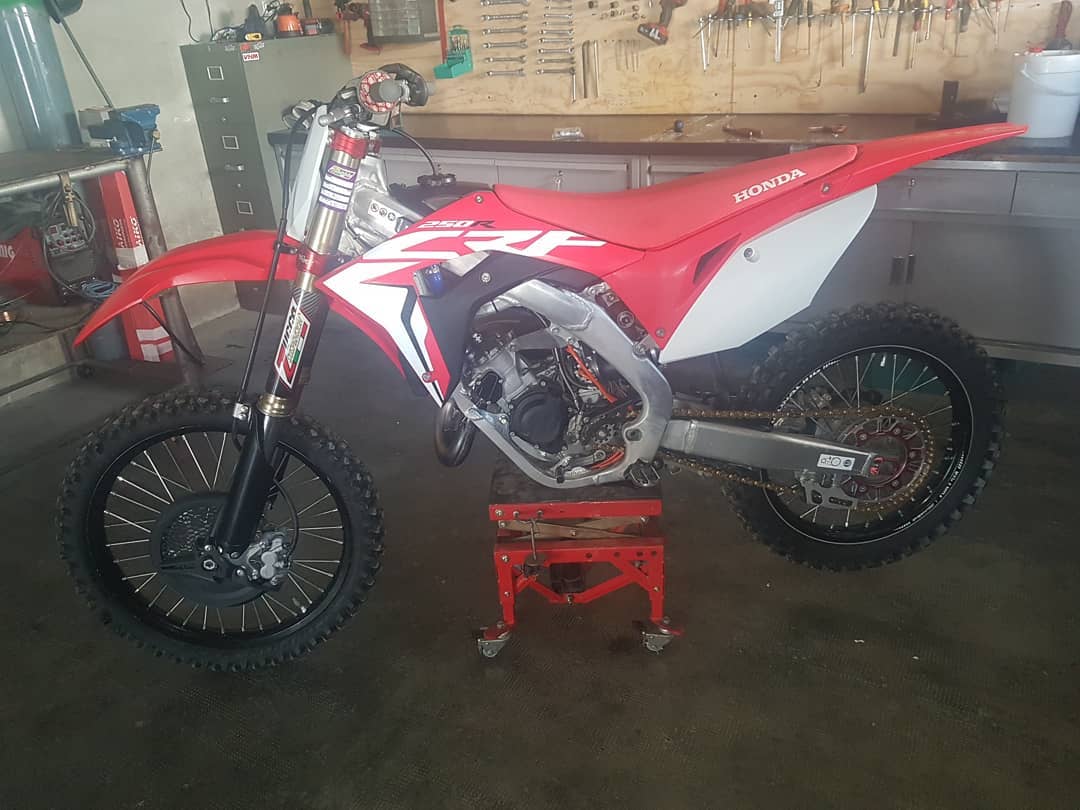 125 CR 2007 with showa suspension, head vhm, V force, pipes pro