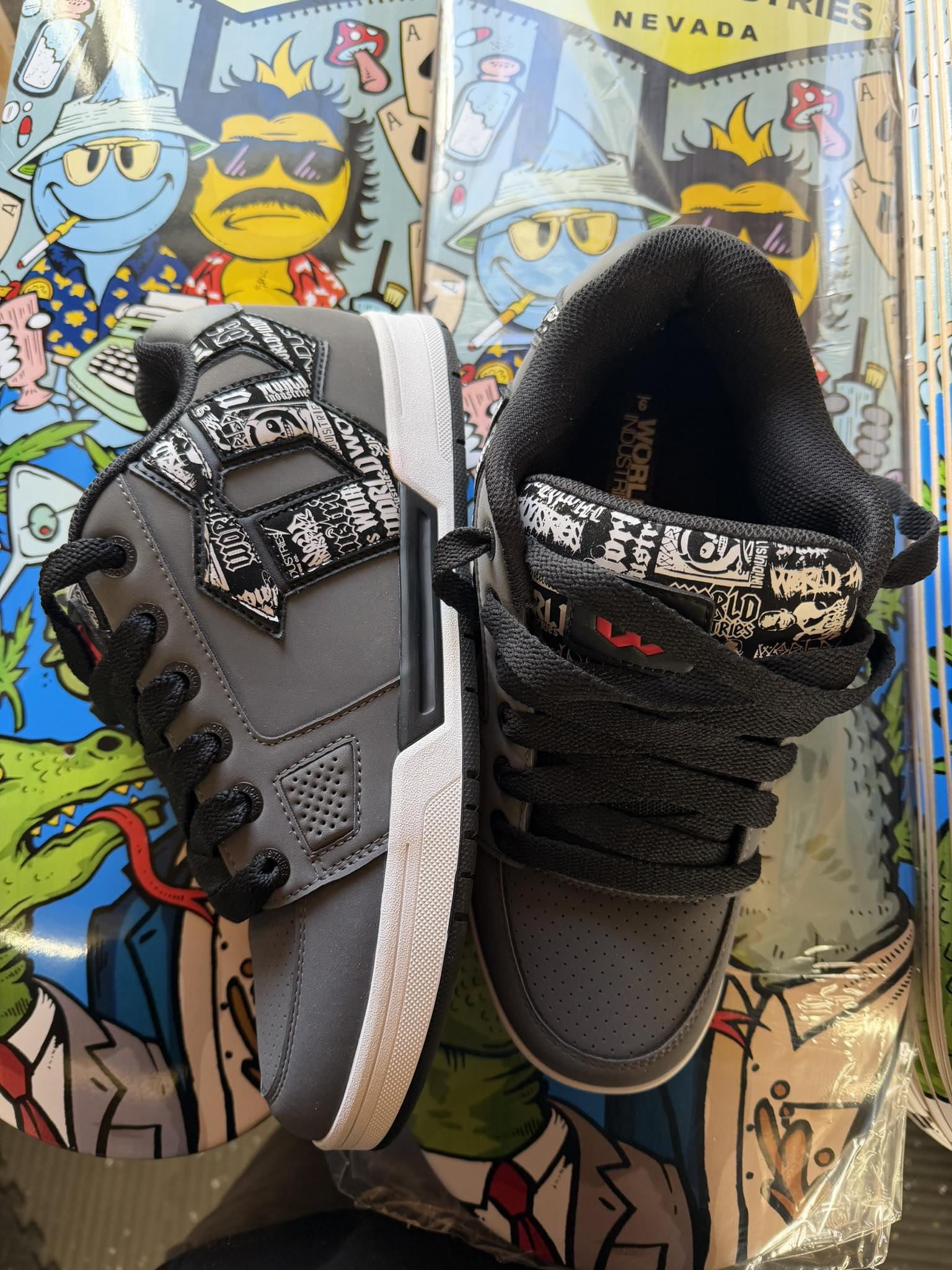 Bout to throw these on my feet! WORLD INDUSTRIES footwear