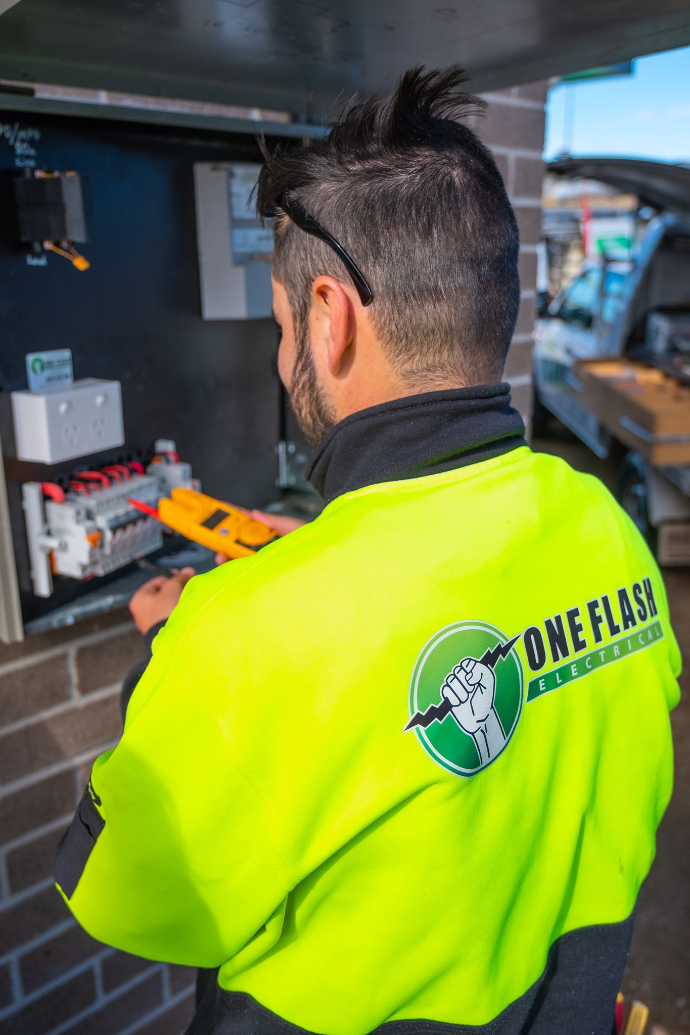 One Flash Electrical