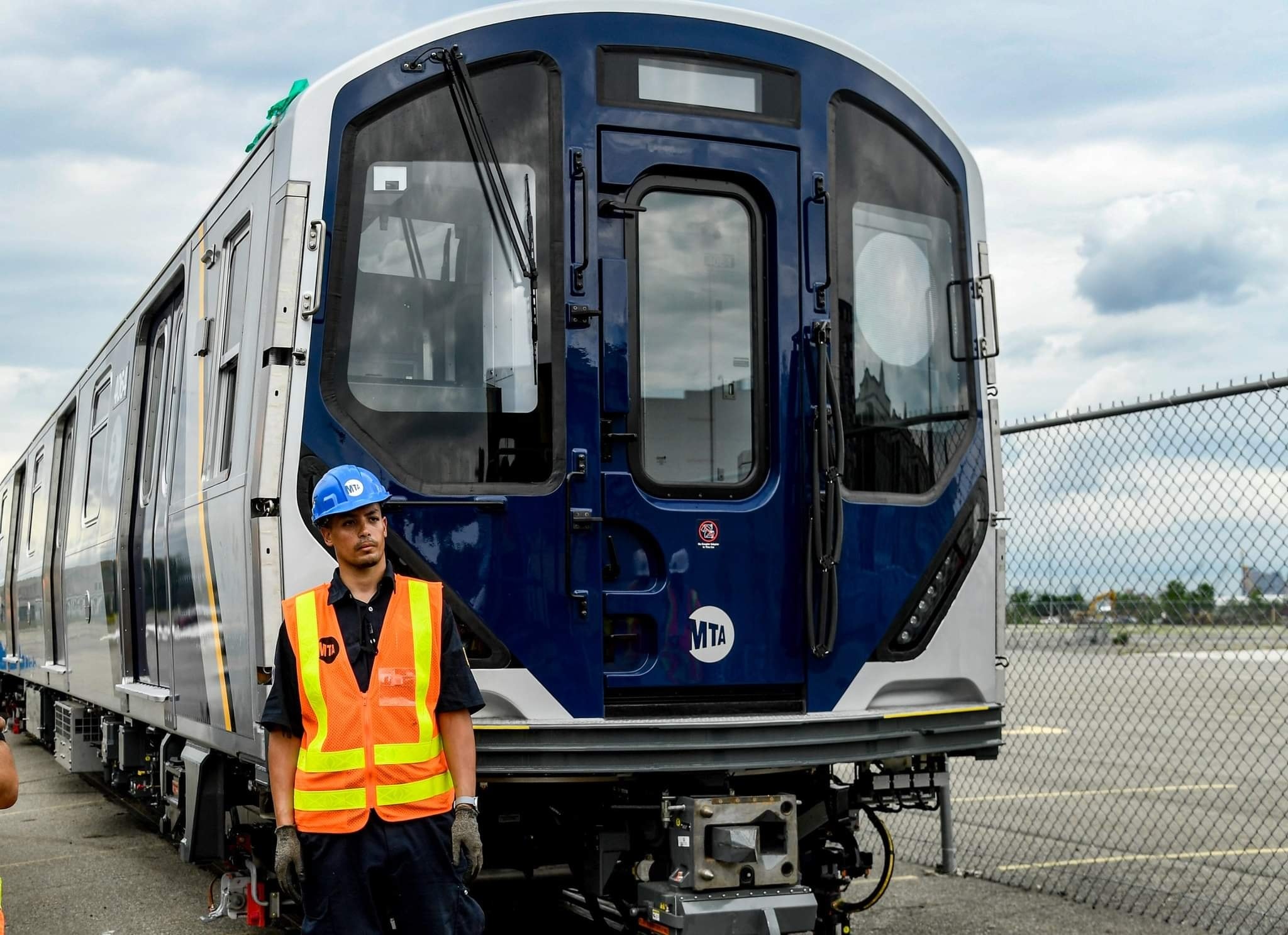 MTA 將增加 640 輛 R211 地鐵列車，這批列車計劃用於 A 線和... - New York Tone 紐約通 | Facebook